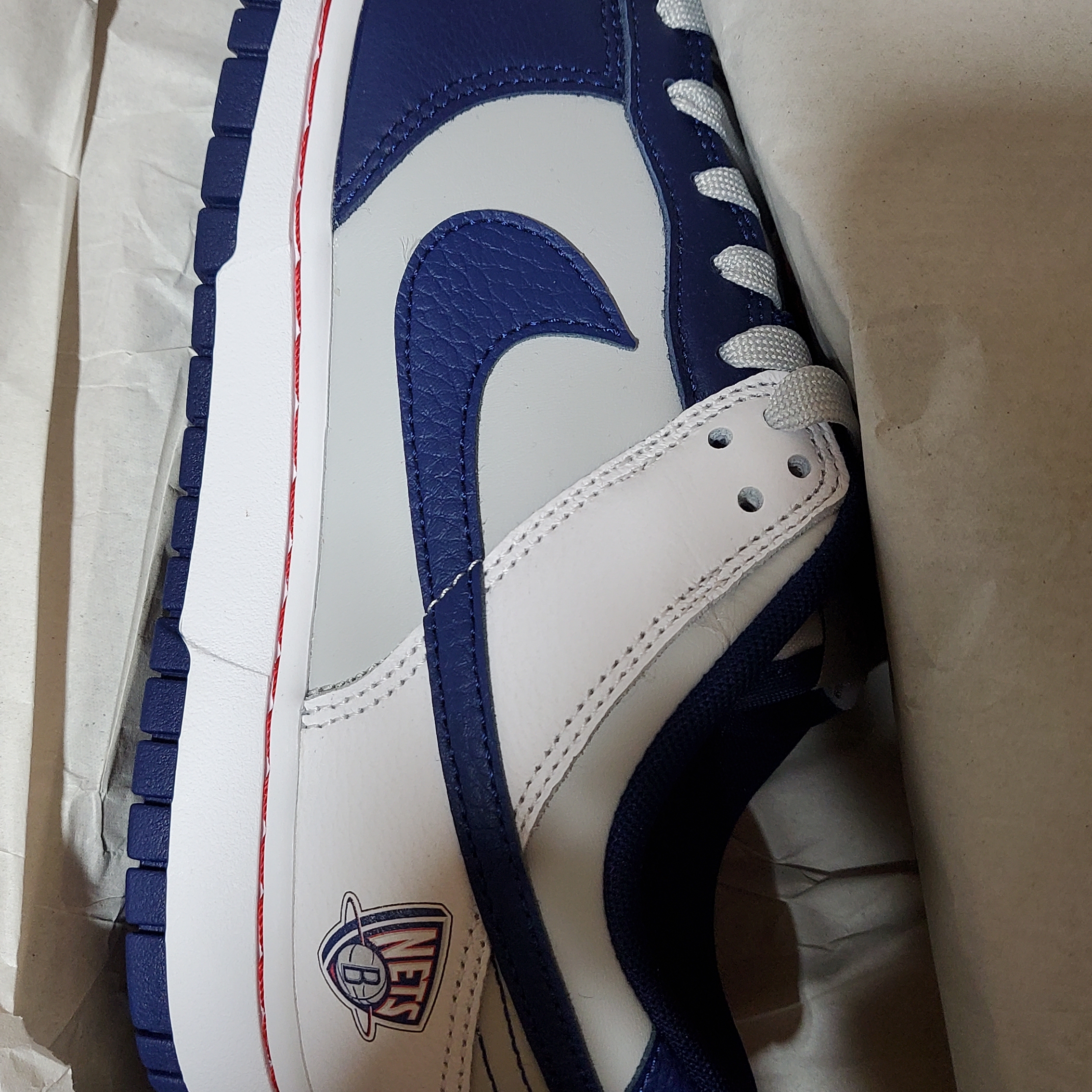 Nike x NBA Dunk Low Retro EMB Nets 착용 스타일