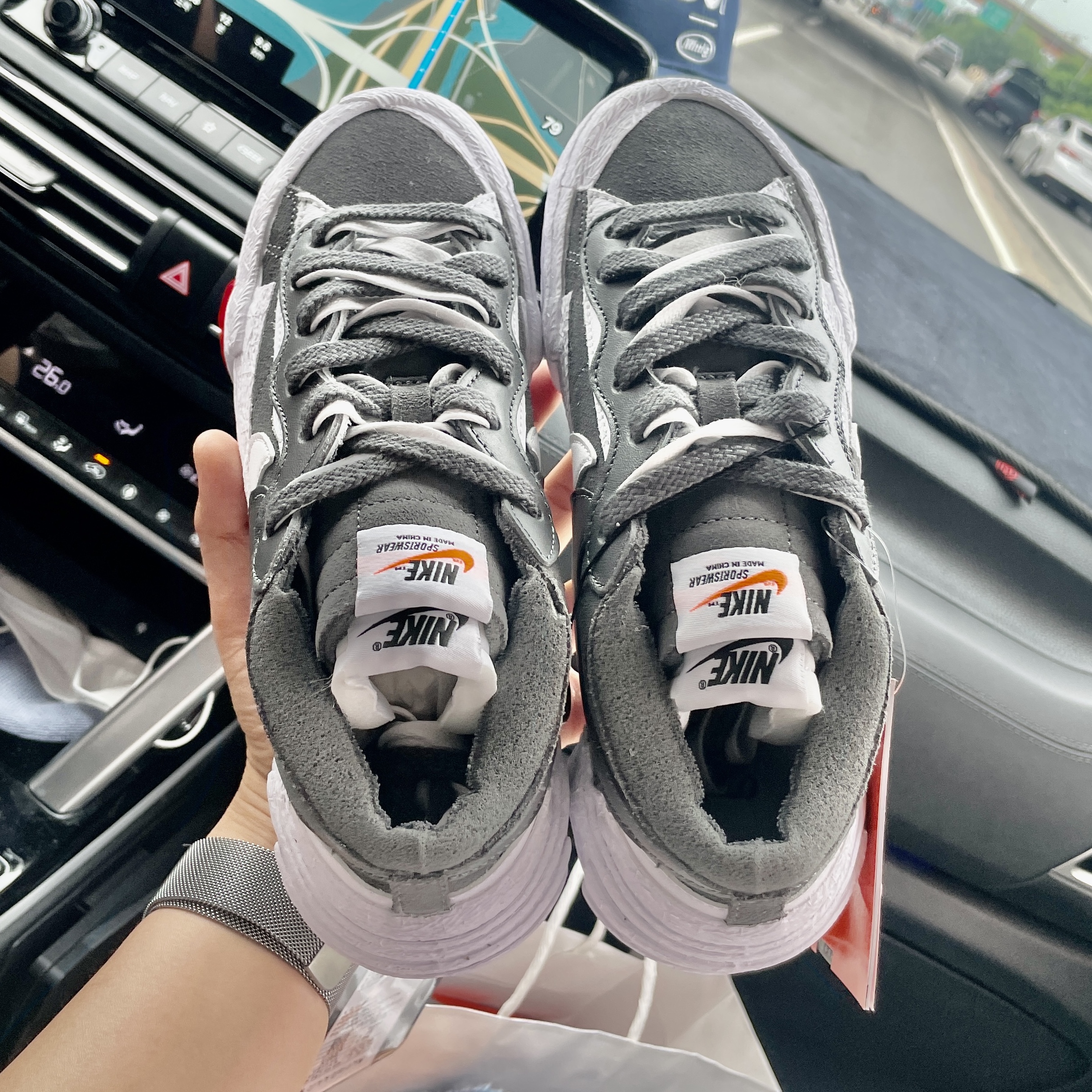 Nike x Sacai Blazer Low Iron Grey 착용 스타일
