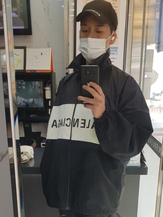Balenciaga Speed Trainer Black White 2021/2022 착용 스타일 - 2