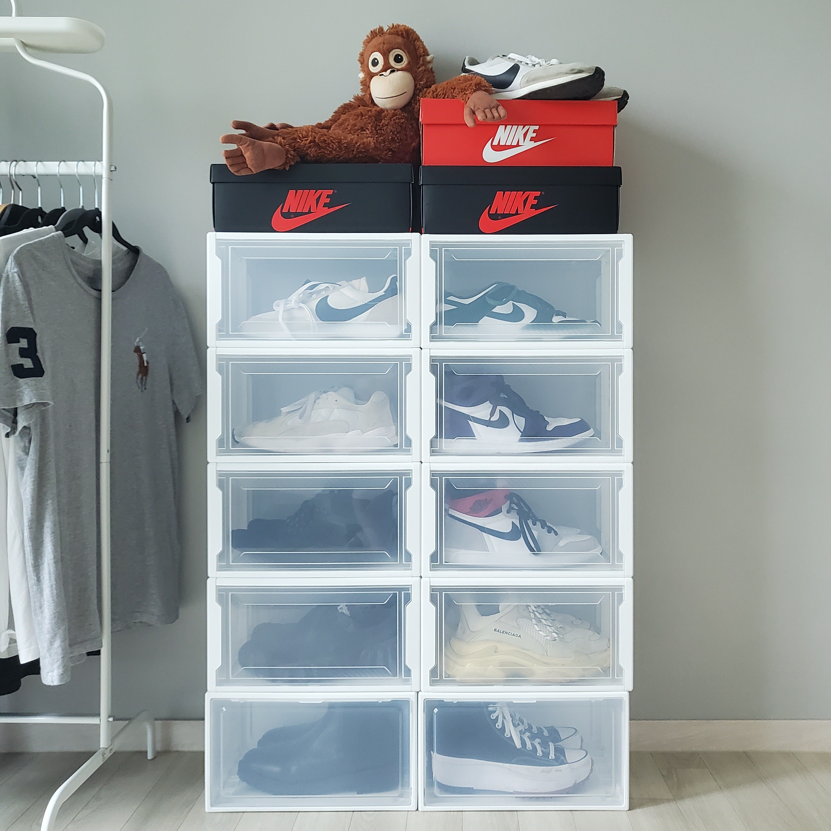 Converse Run Star Hike Hi Black White Gum, Jordan 1 Retro High OG Court Purple 2020 착용 스타일