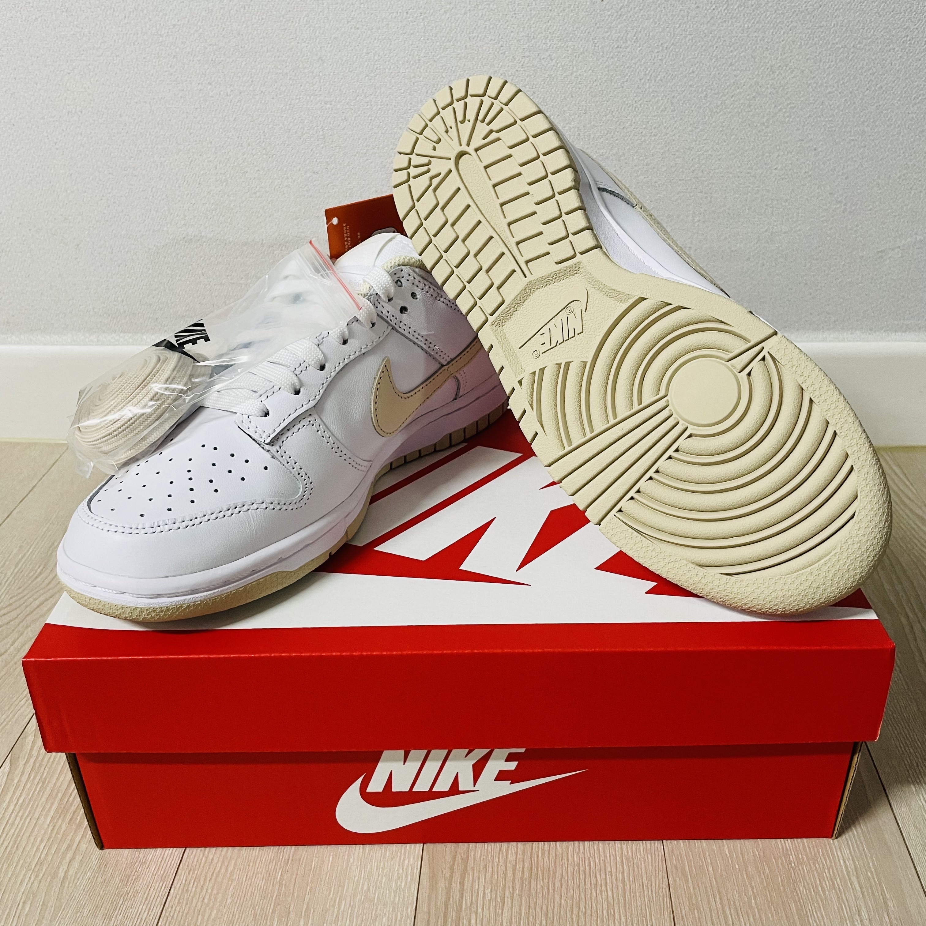 (W) Nike Dunk Low Pearl White 착용 스타일 - 4