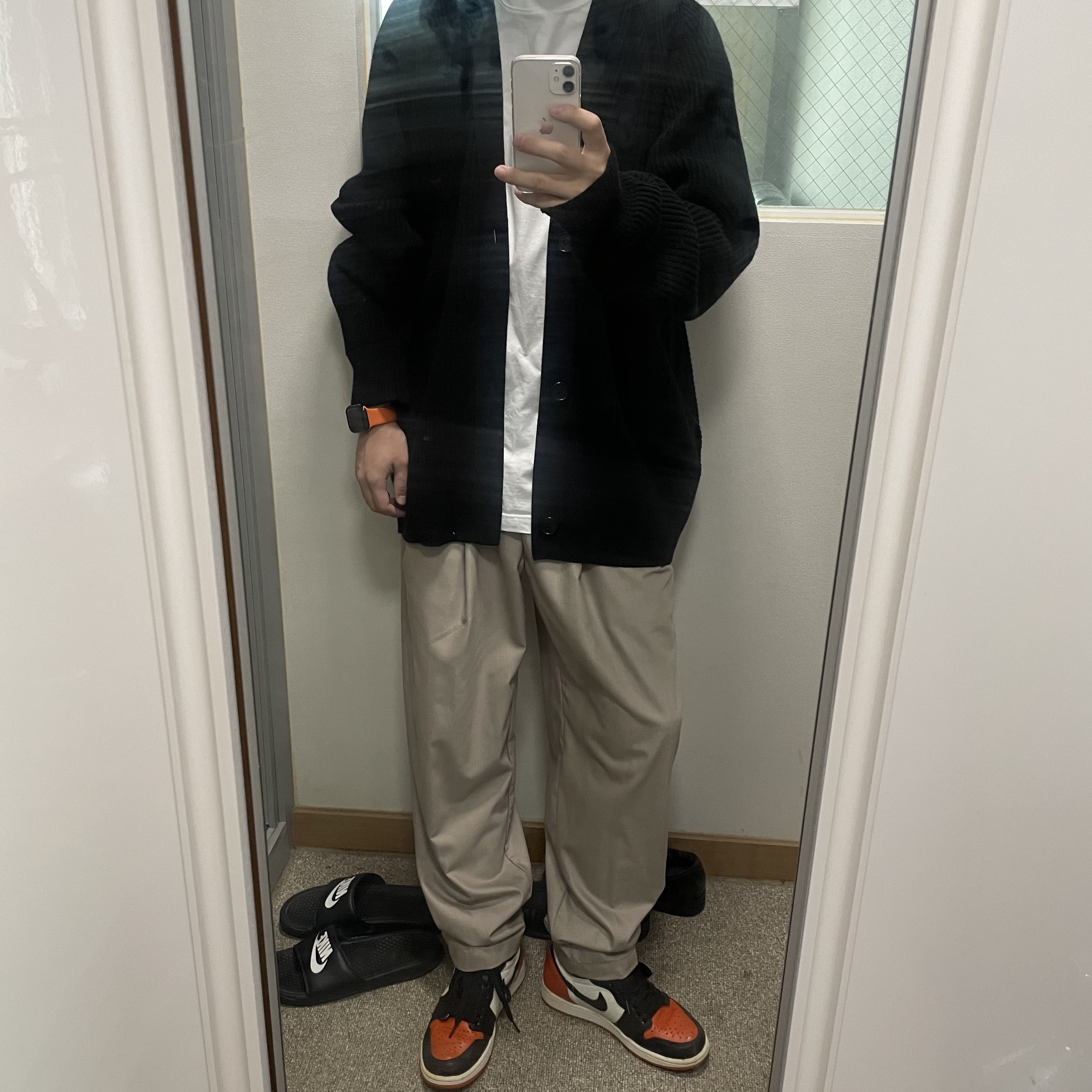 Jordan 1 Retro Shattered Backboard 착용 스타일