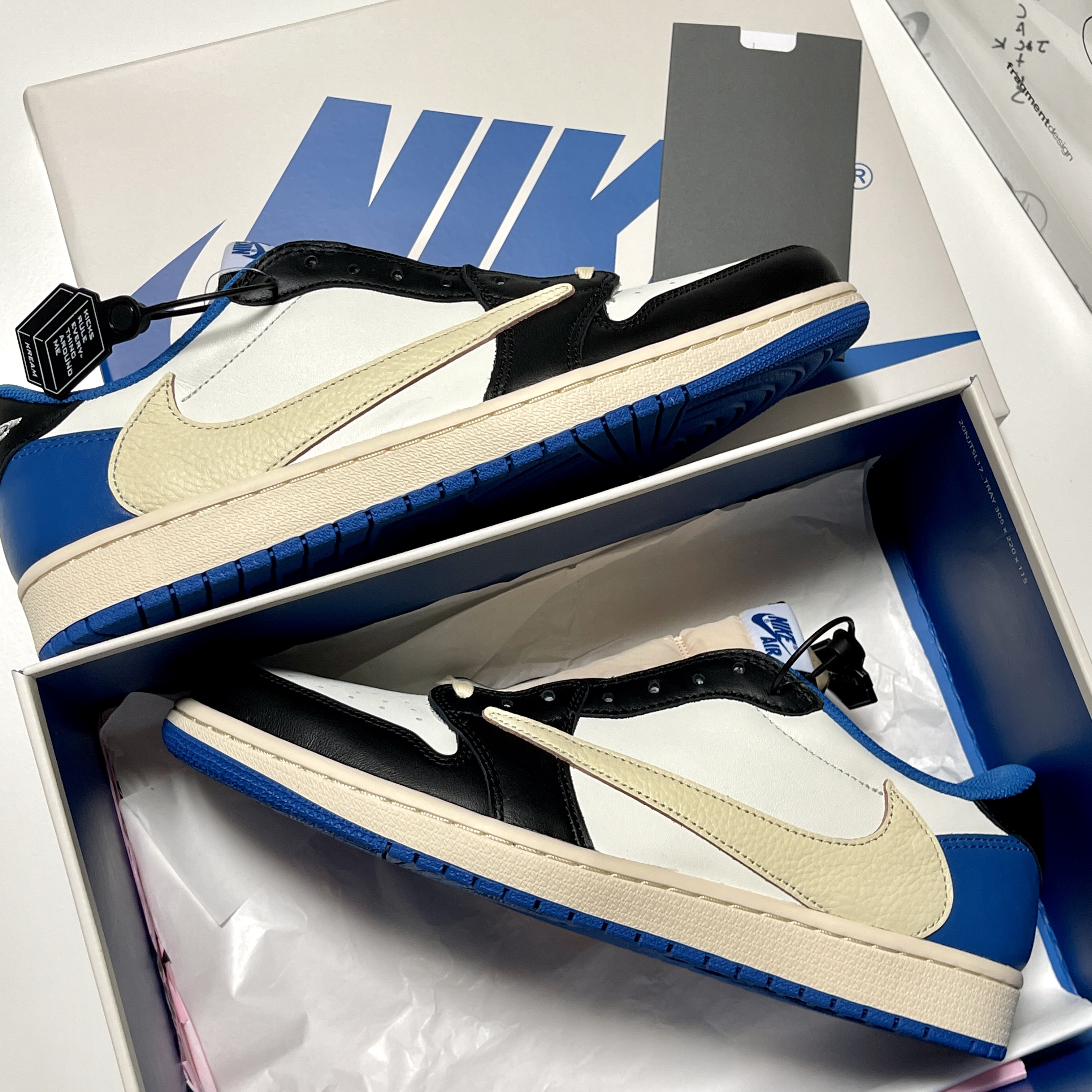 Jordan 1 x Travis Scott x Fragment Retro Low OG SP Military Blue 착용 스타일