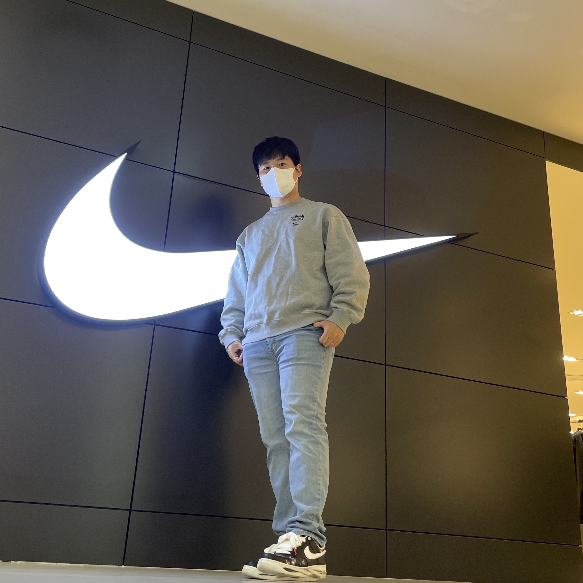 Nike x Stussy NRG ZR Fleece Crewneck Heather Grey - US/EU, Nike x Peaceminusone Air Force 1 Low Para-Noise 착용 스타일