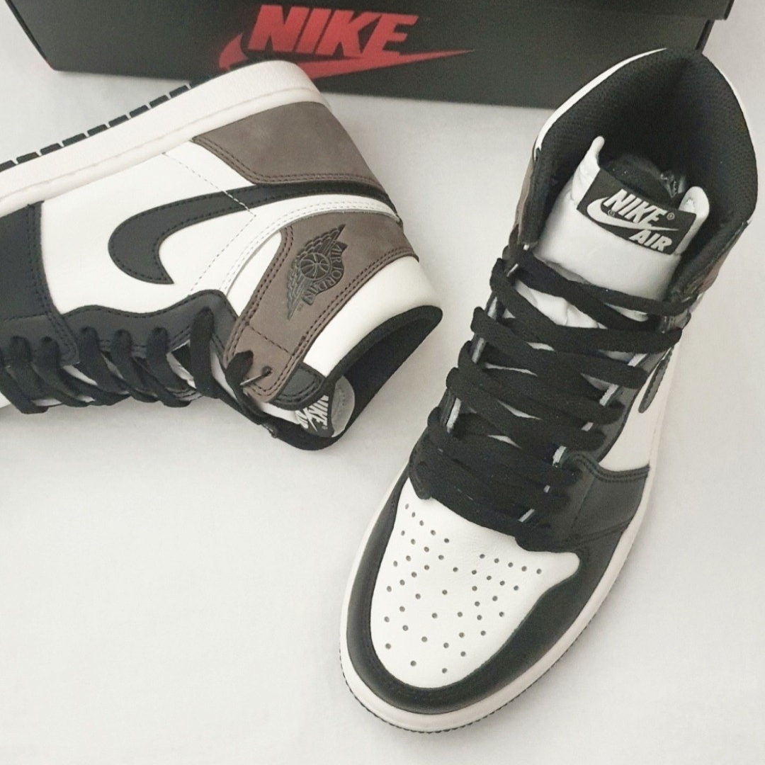 Jordan 1 Retro High OG Black Mocha, (GS) Jordan 1 Retro High OG Black Mocha 착용 스타일 - 3