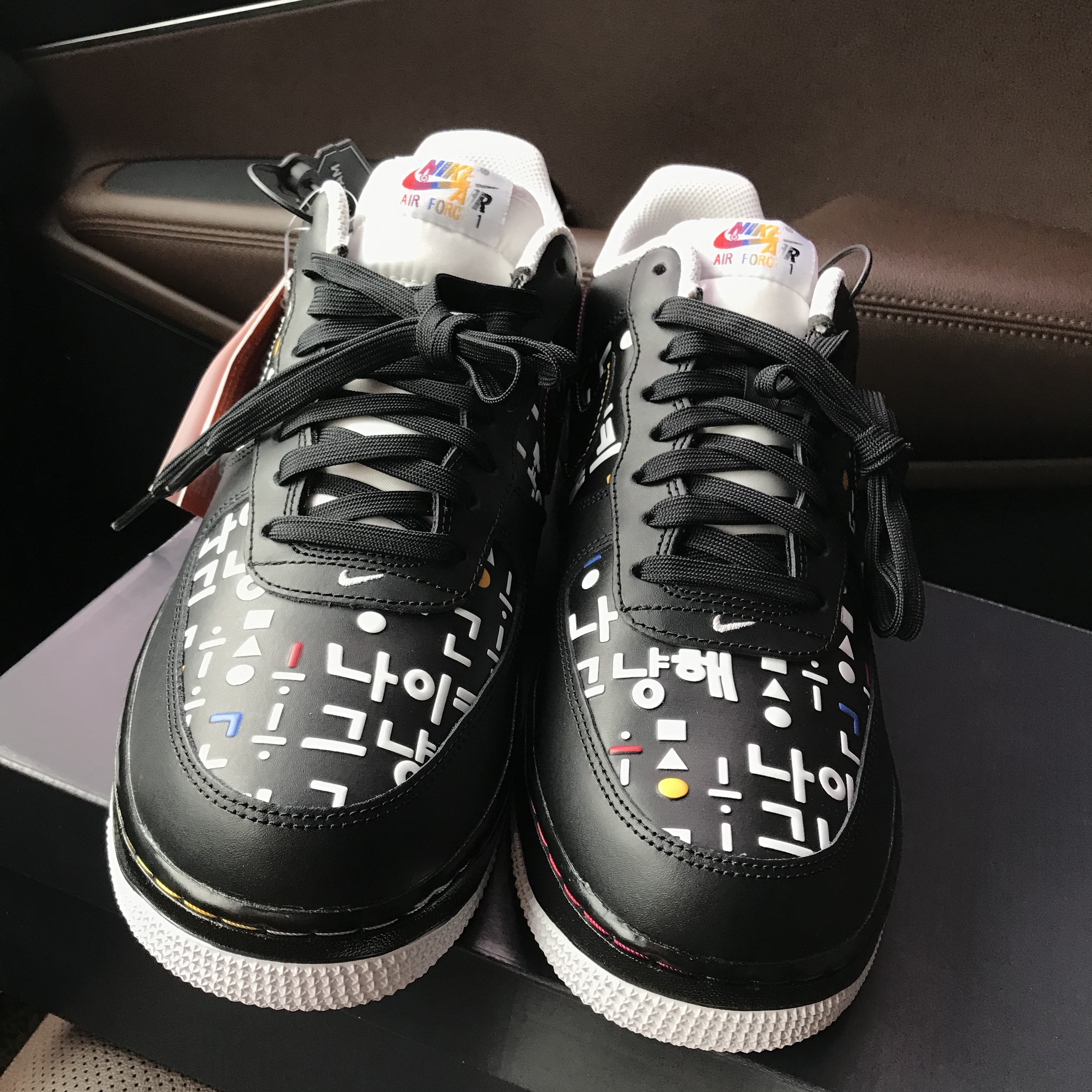 Nike Air Force 1 '07 LV8 Hangul Day 착용 스타일 - 1