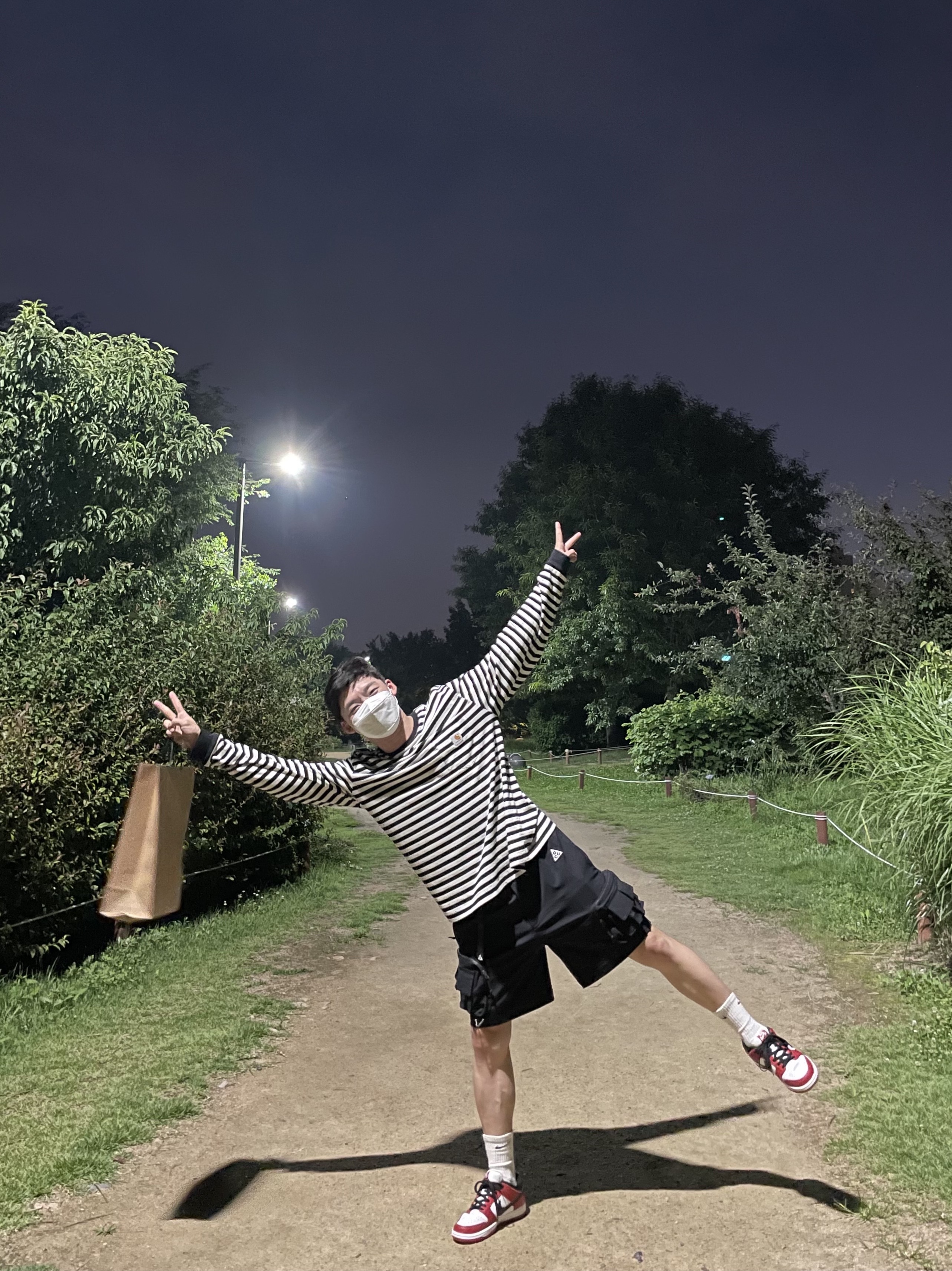 Nike SB Dunk Low Pro Chicago, Nike ACG Cargo Shorts Black - Asia 착용 스타일