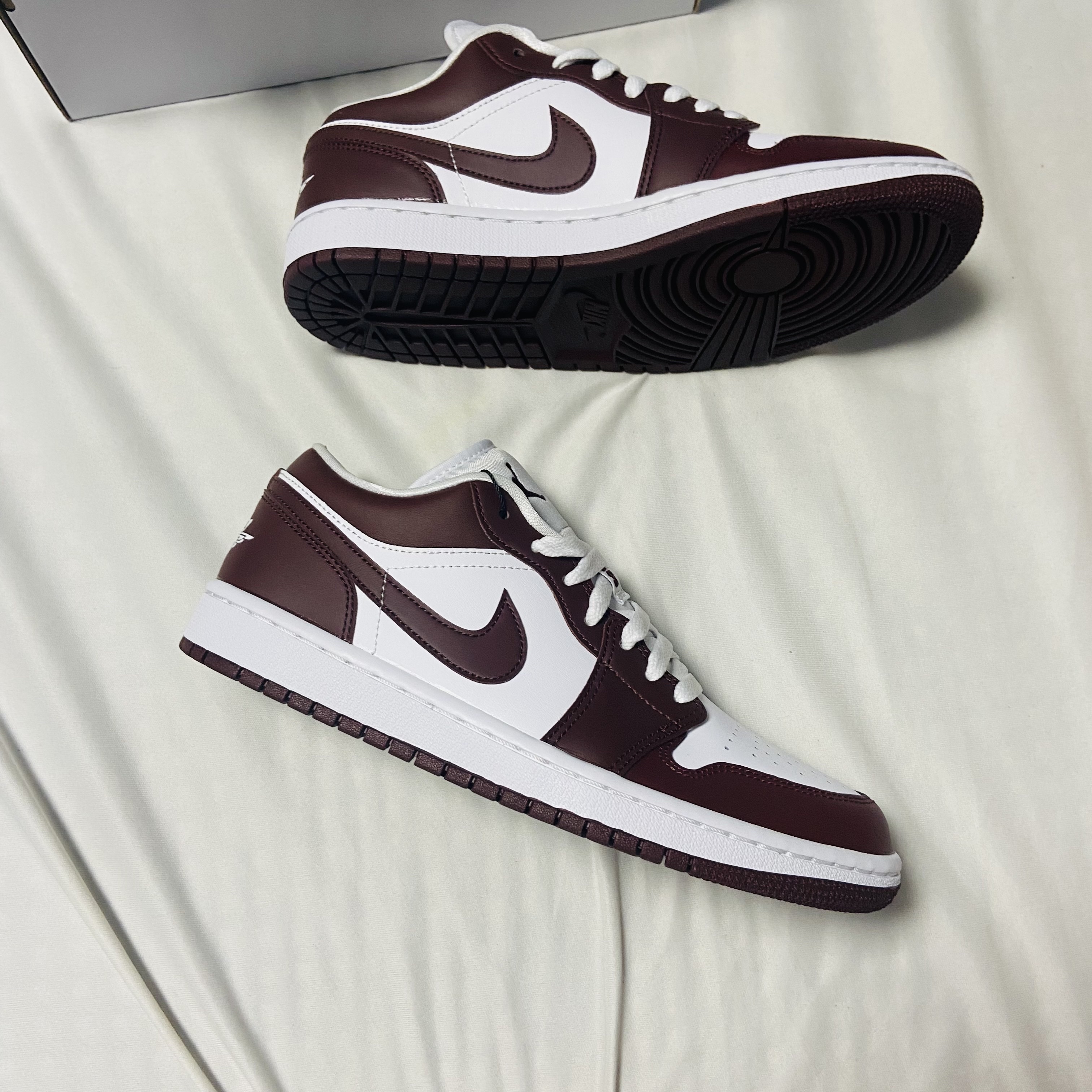 (W) Jordan 1 Low Bronze Eclipse 착용 스타일