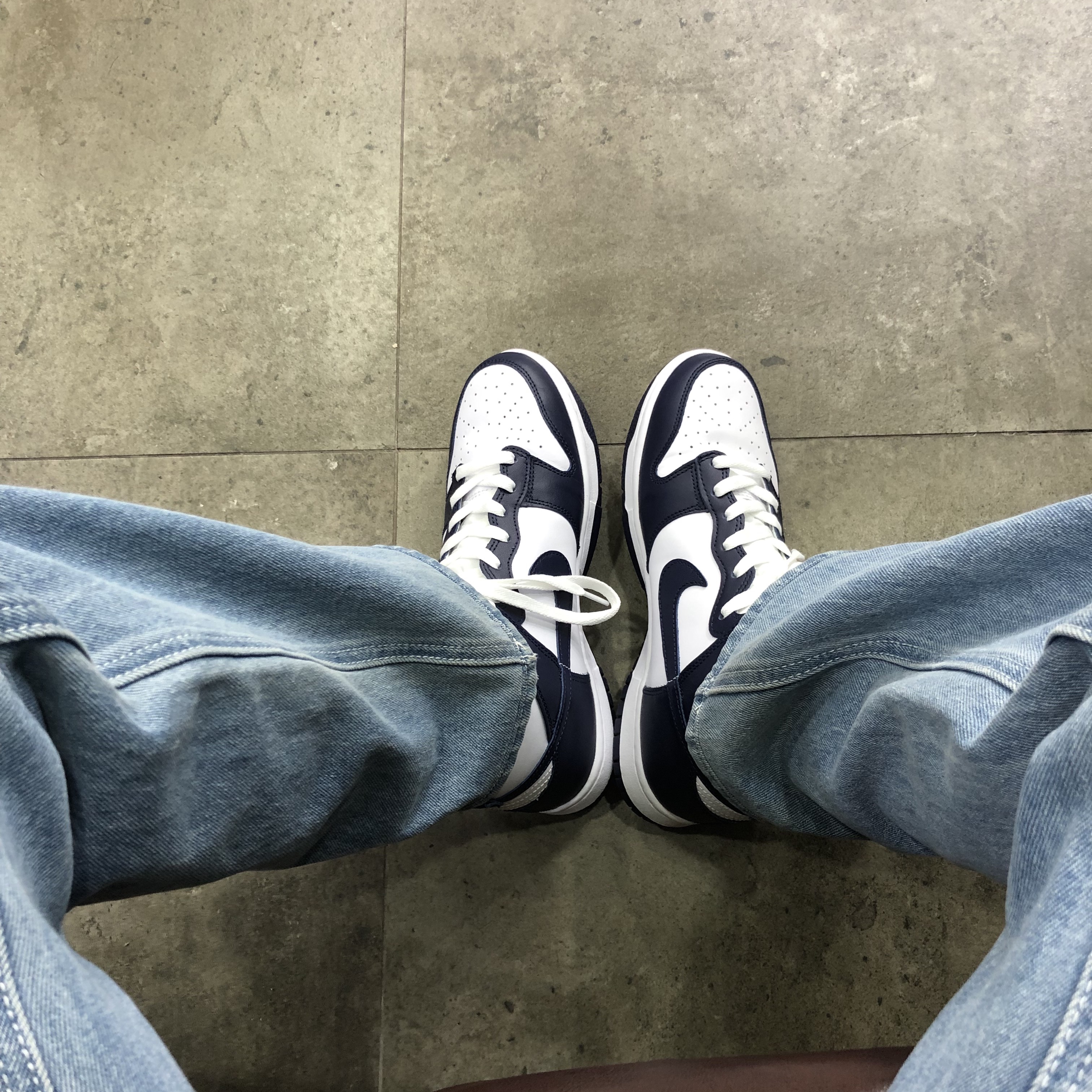 Nike Dunk High Retro Championship Navy 착용 스타일 - 2