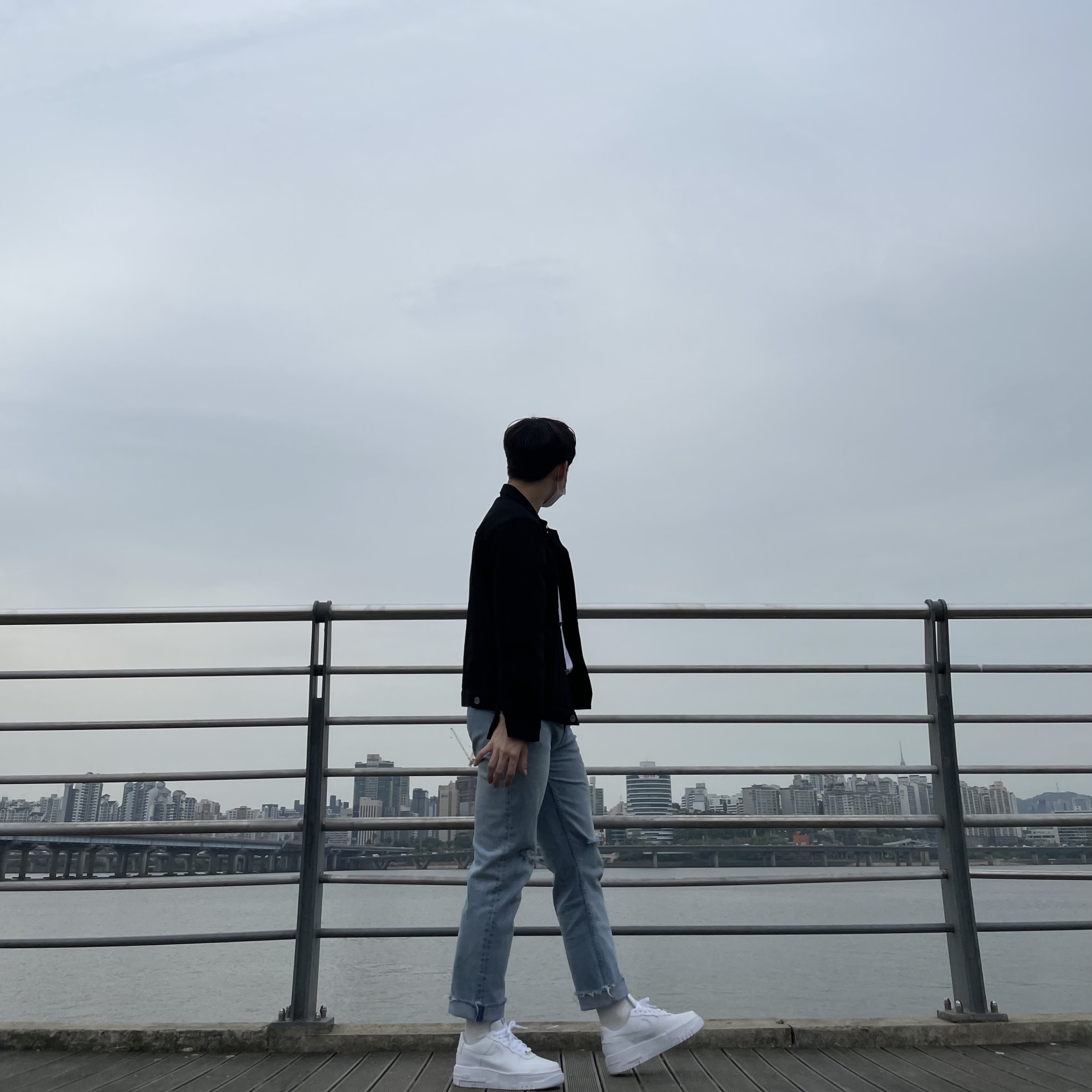 (W) Nike Air Force 1 Pixel White 착용 스타일