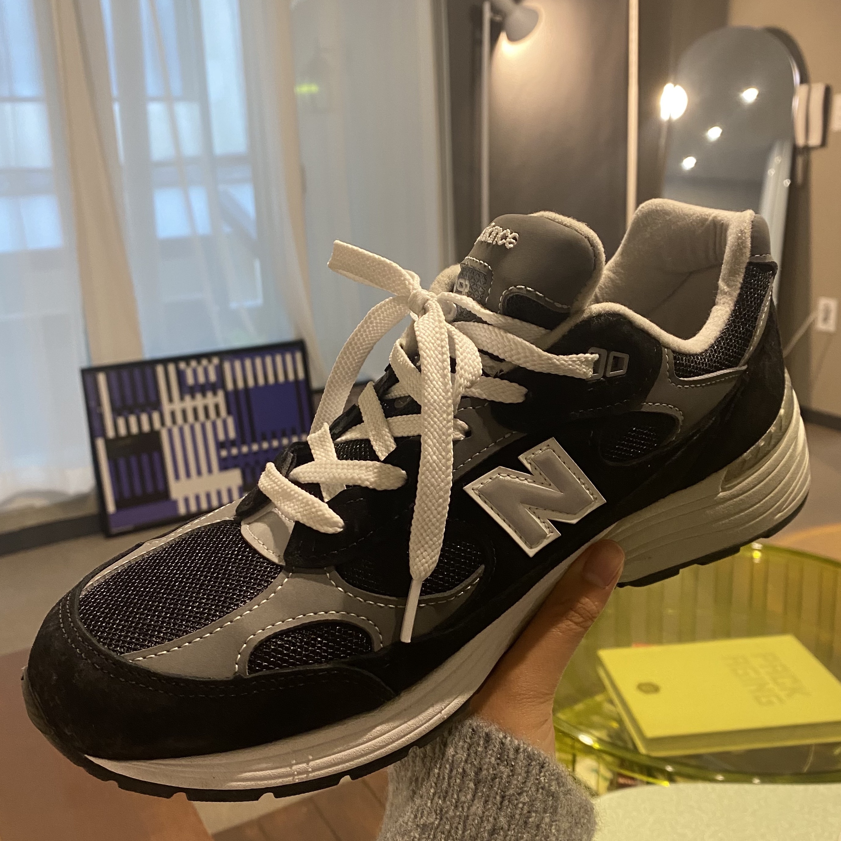New Balance 992 Made in USA Black Grey 착용 스타일