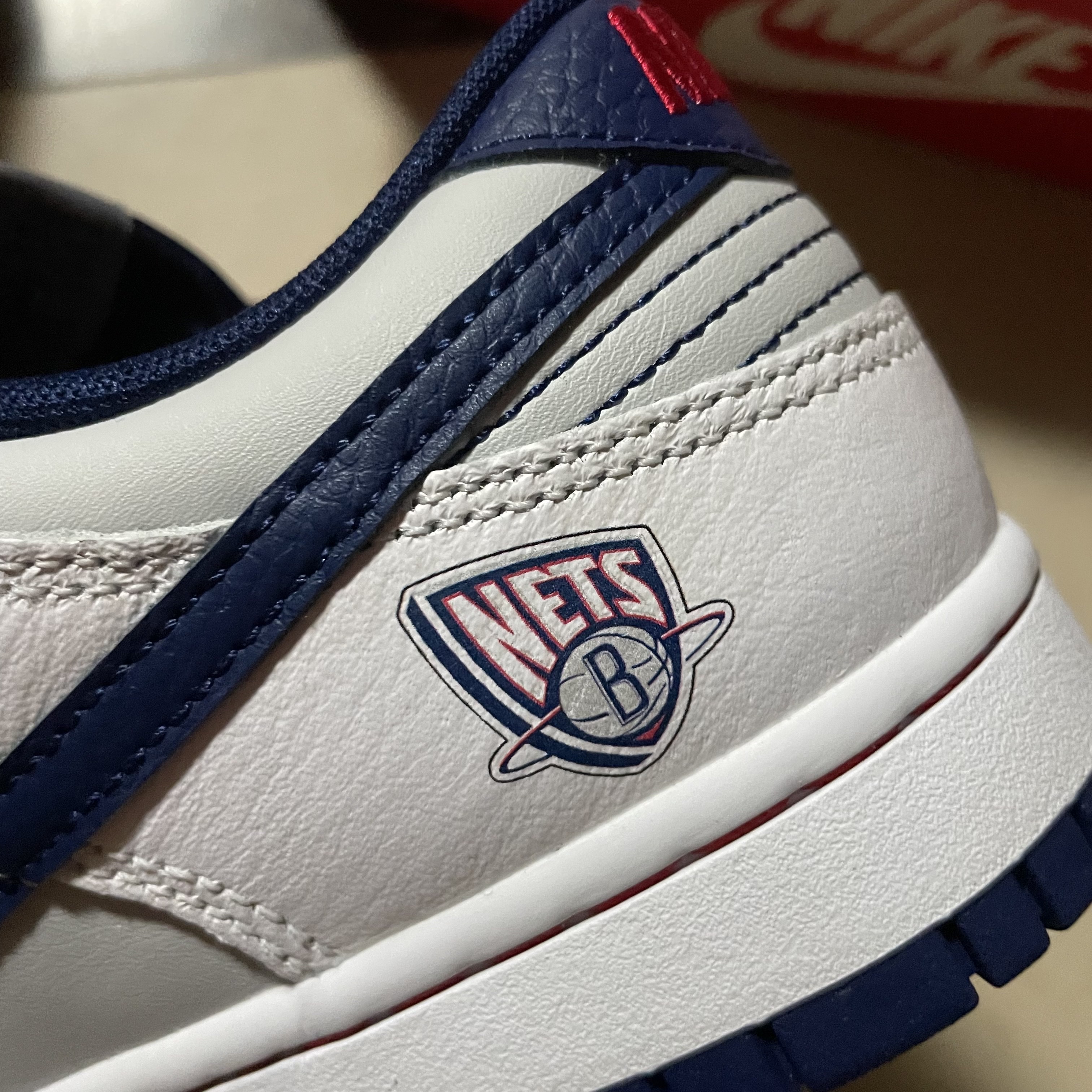 Nike x NBA Dunk Low Retro EMB Nets 착용 스타일 - 3