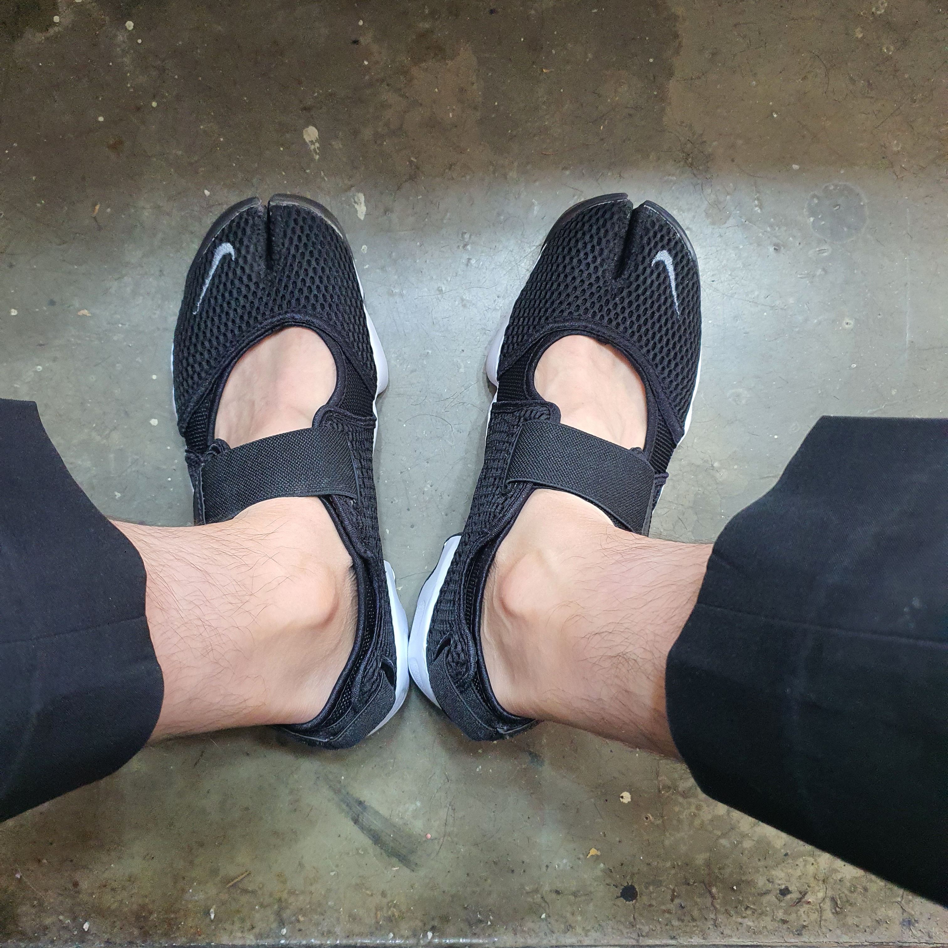 (W) Nike Air Rift Breathe Black 착용 스타일