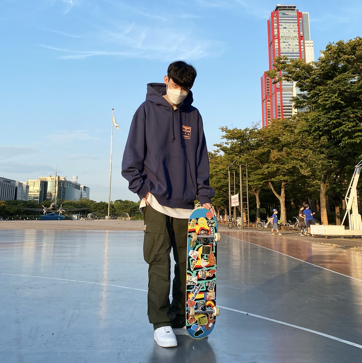IAB Studio x Obey Eyes Icon Hoodie Oceana, Nike Air Force 1 '07 Low White 착용 스타일 - 1