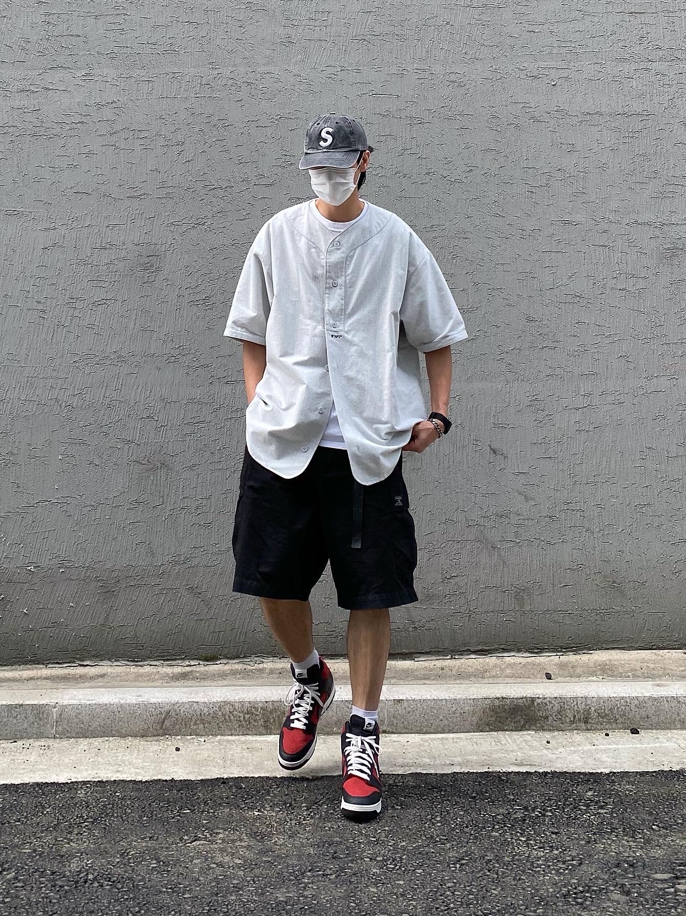 Supreme Pigment Print S Logo 6-Panel Black - 20SS, Nike x Undercover Dunk High 1985 Gym Red 착용 스타일 - 3