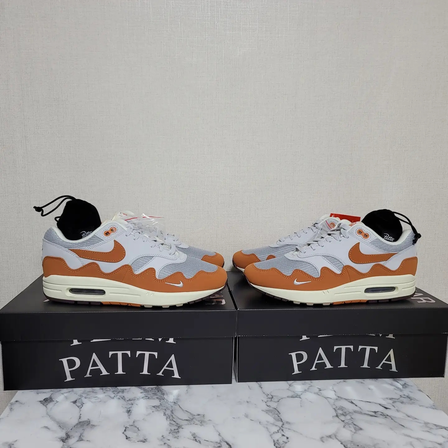 Nike x Patta Air Max 1 Monarch 착용 스타일 - 2