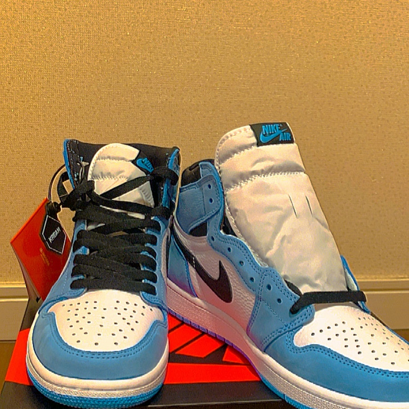Jordan 1 Retro High OG University Blue 착용 스타일 - 2