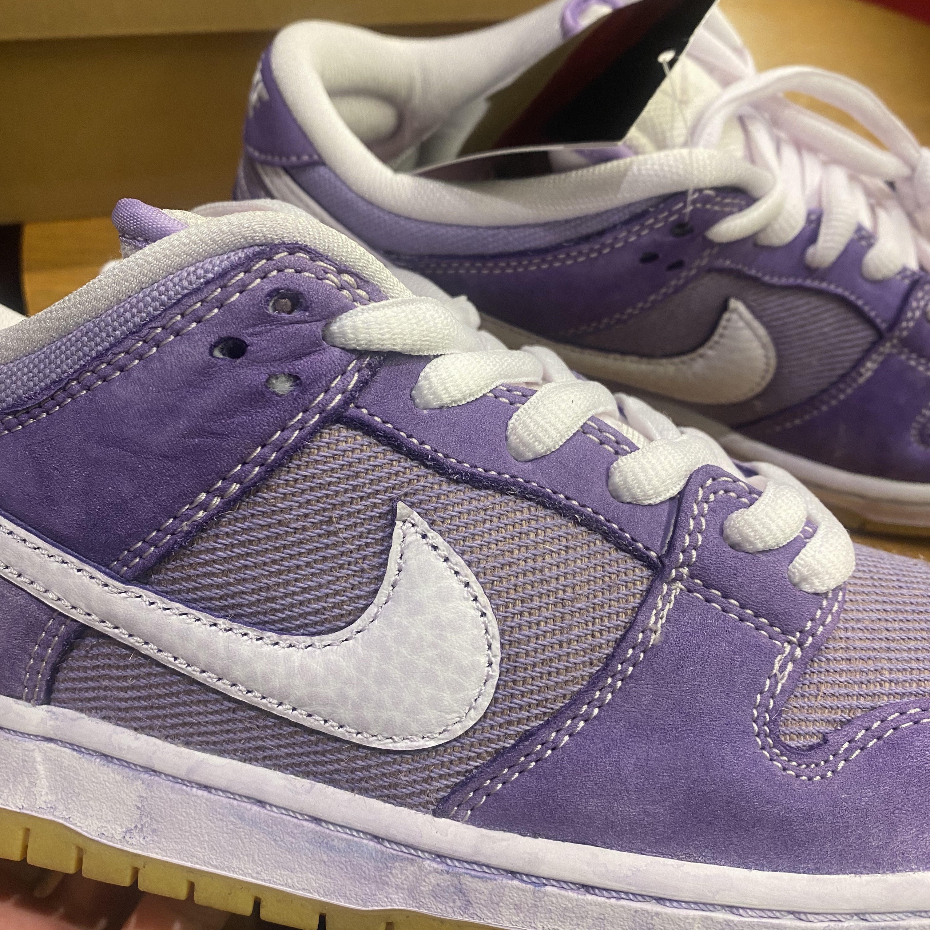 Nike SB Dunk Low Pro ISO Orange Label Lilac 착용 스타일 - 4