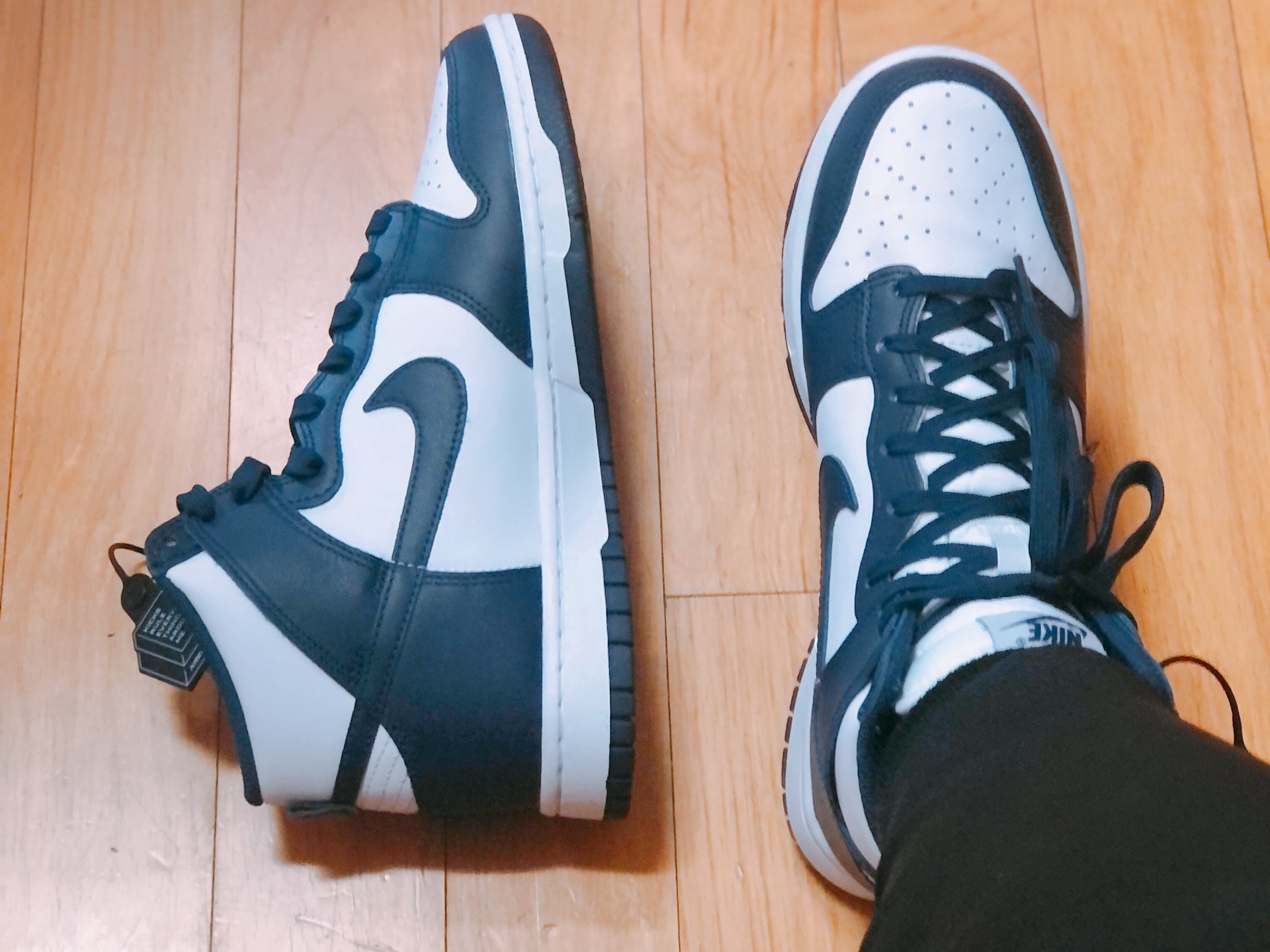 Nike Dunk High Retro Championship Navy 착용 스타일