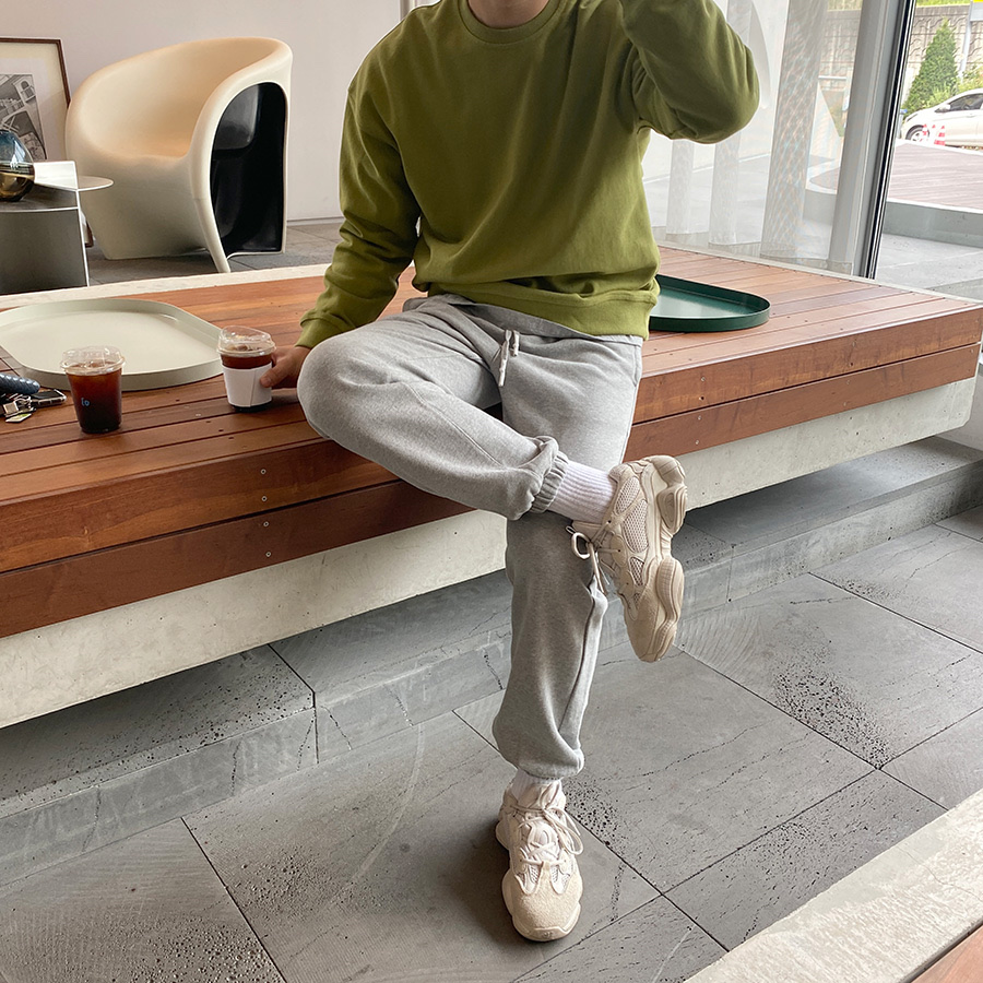 Adidas Yeezy 500 Blush 2018 착용 스타일 - 1