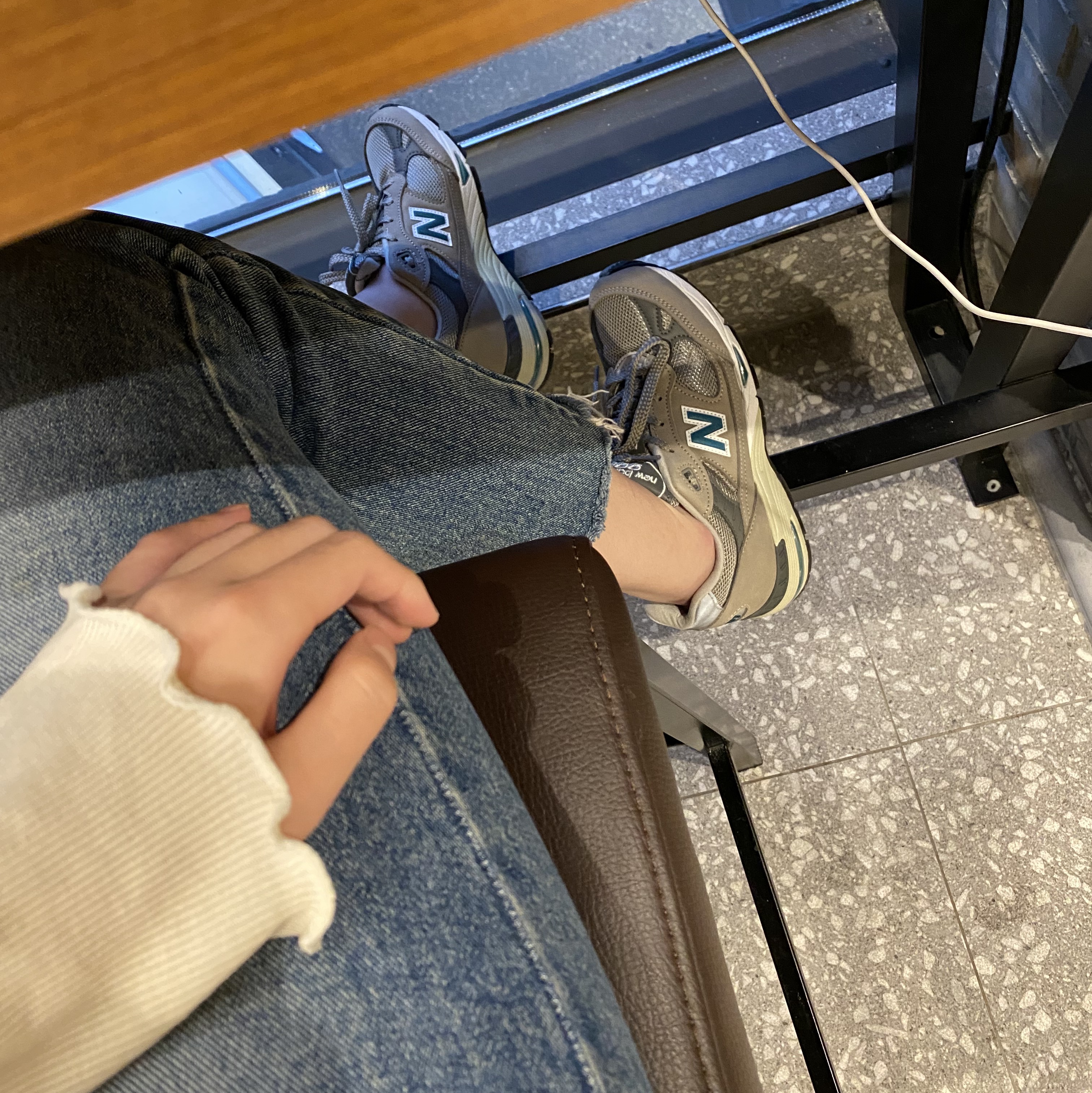 (W) New Balance 991 Made in UK 20th Anniversary Grey Green 착용 스타일