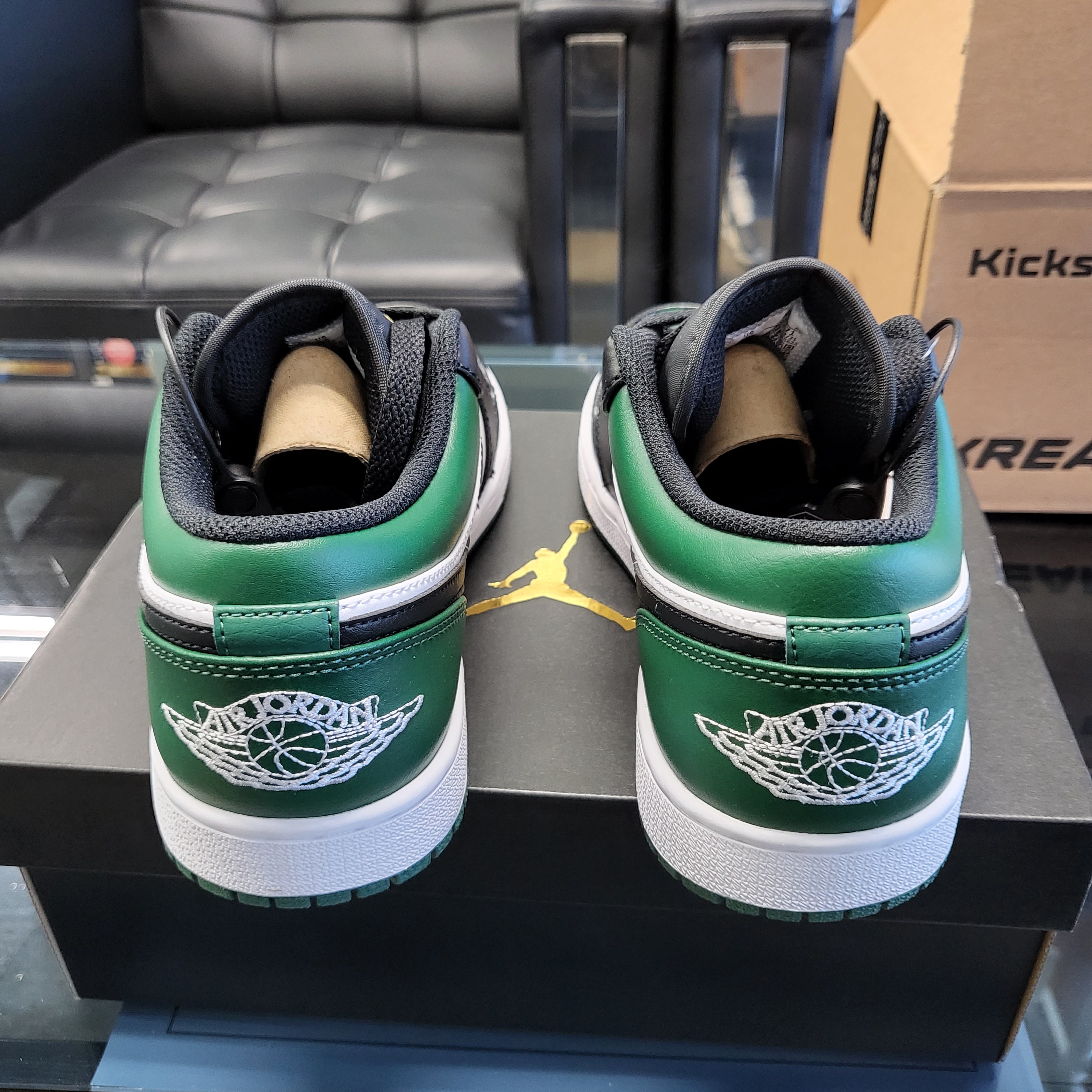 Jordan 1 Low Green Toe 착용 스타일 - 2