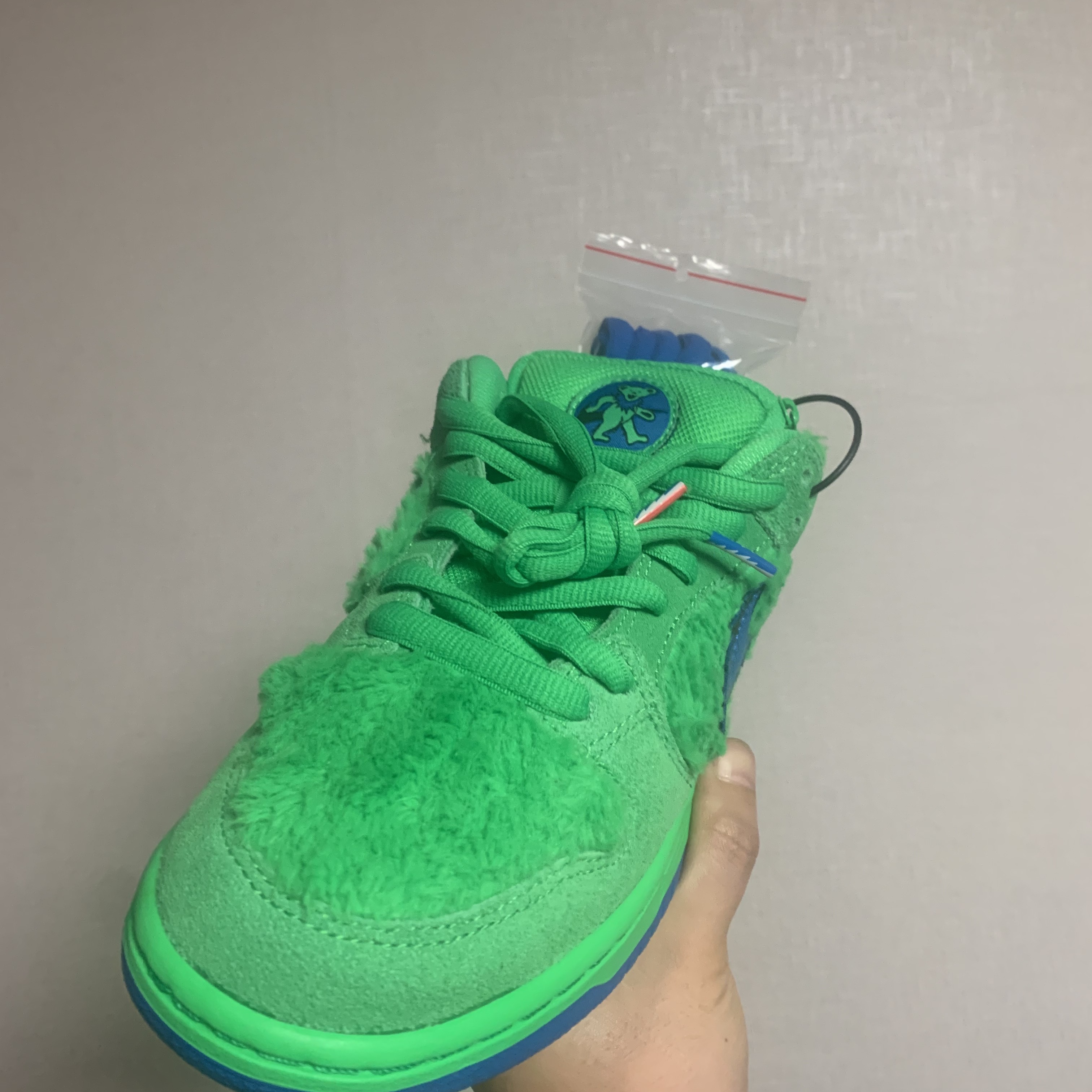 Nike x Grateful Dead SB Dunk Low Green Bear 착용 스타일