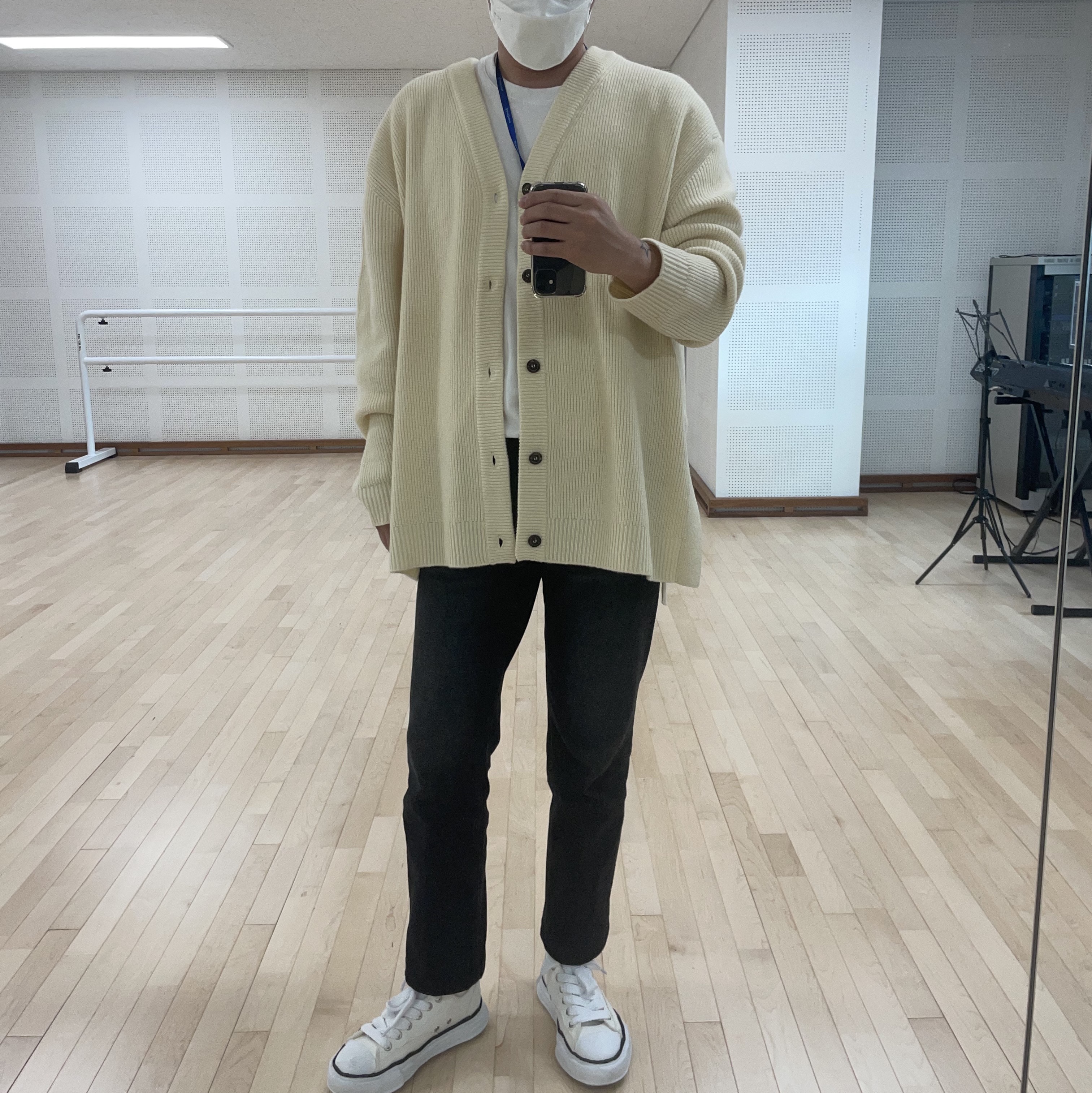 Maison Mihara Yasuhiro Peterson OG Sole Canvas Low Sneakers White 착용 스타일