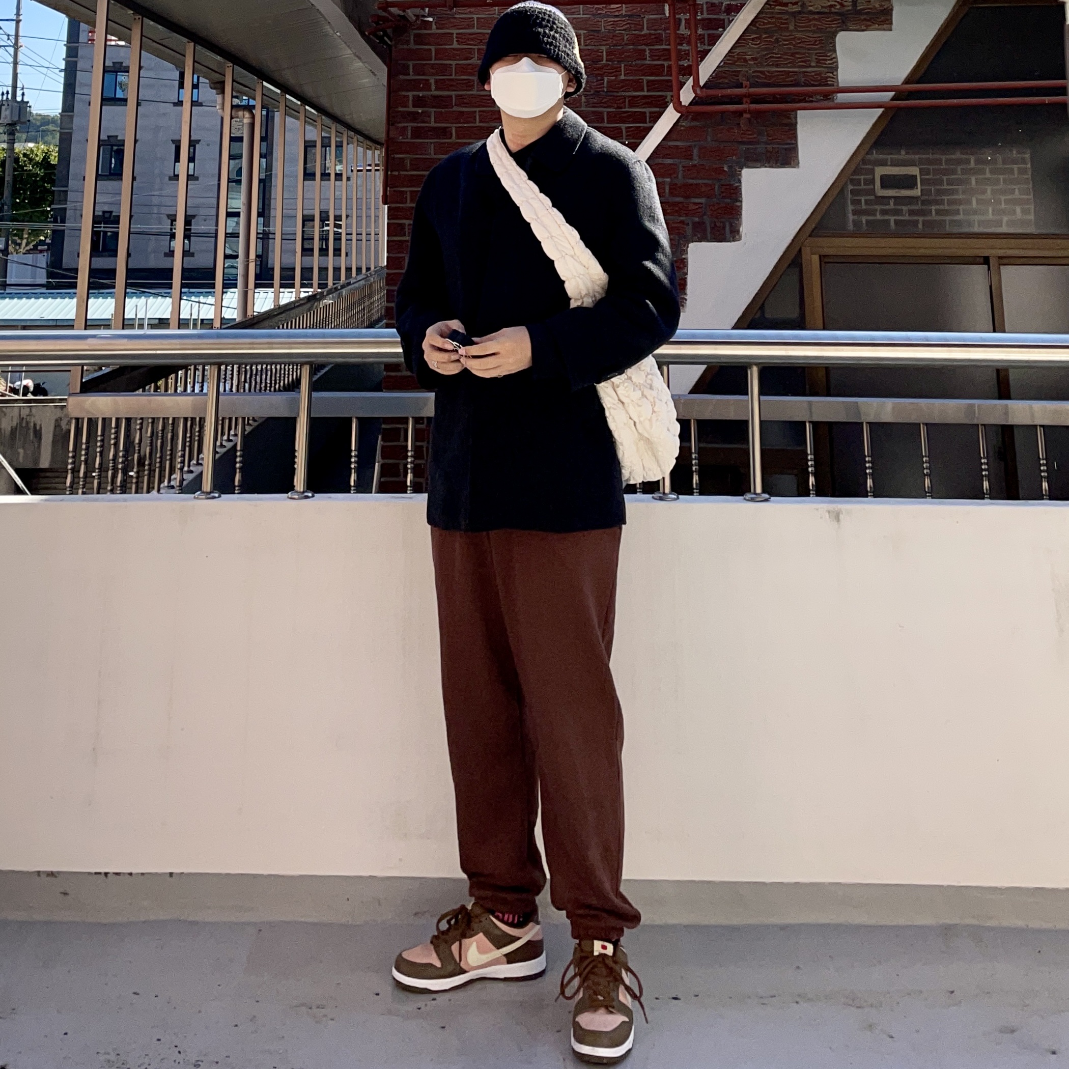 Nike x Stussy Dunk SB Low Cherry 착용 스타일