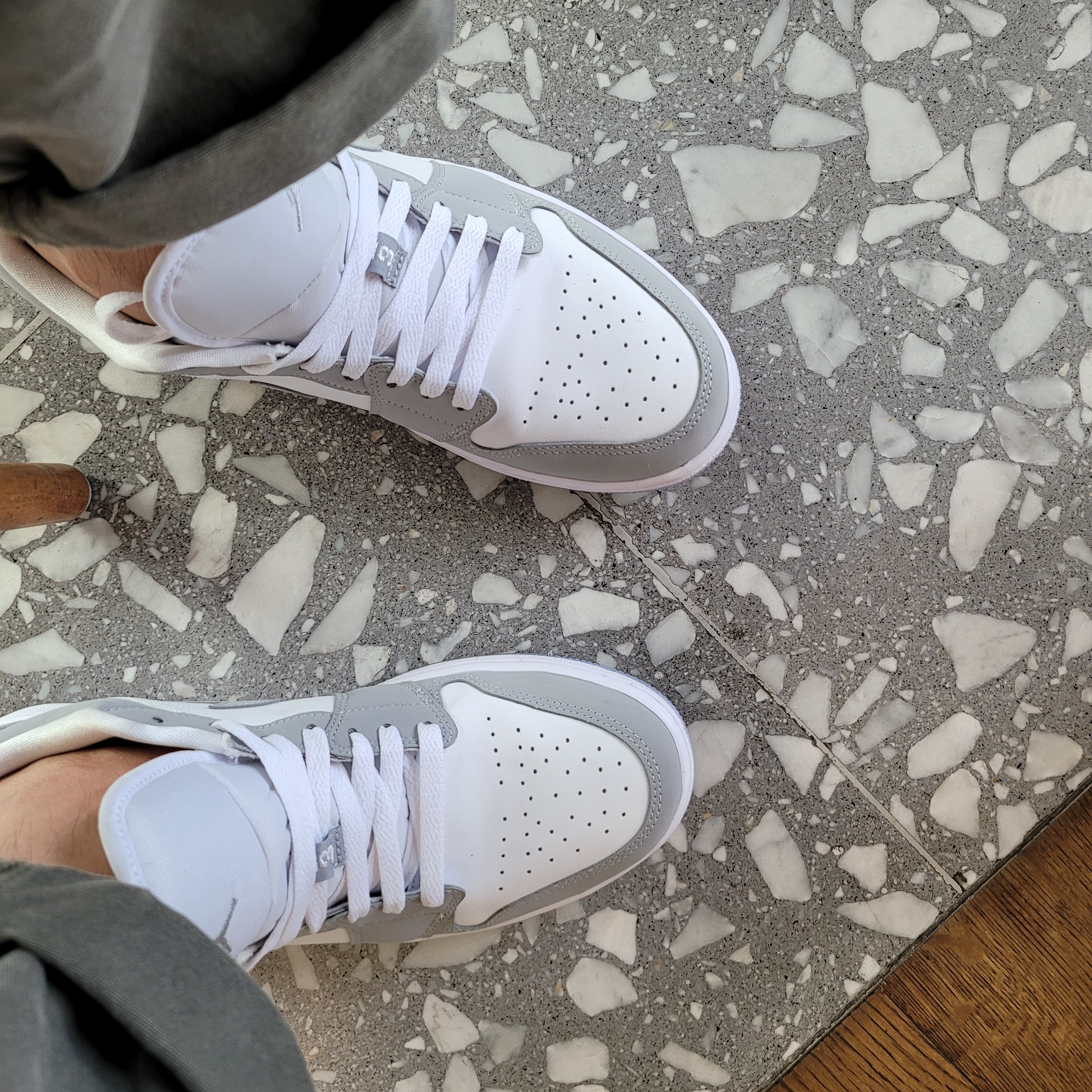 (W) Jordan 1 Low White Wolf Grey 착용 스타일