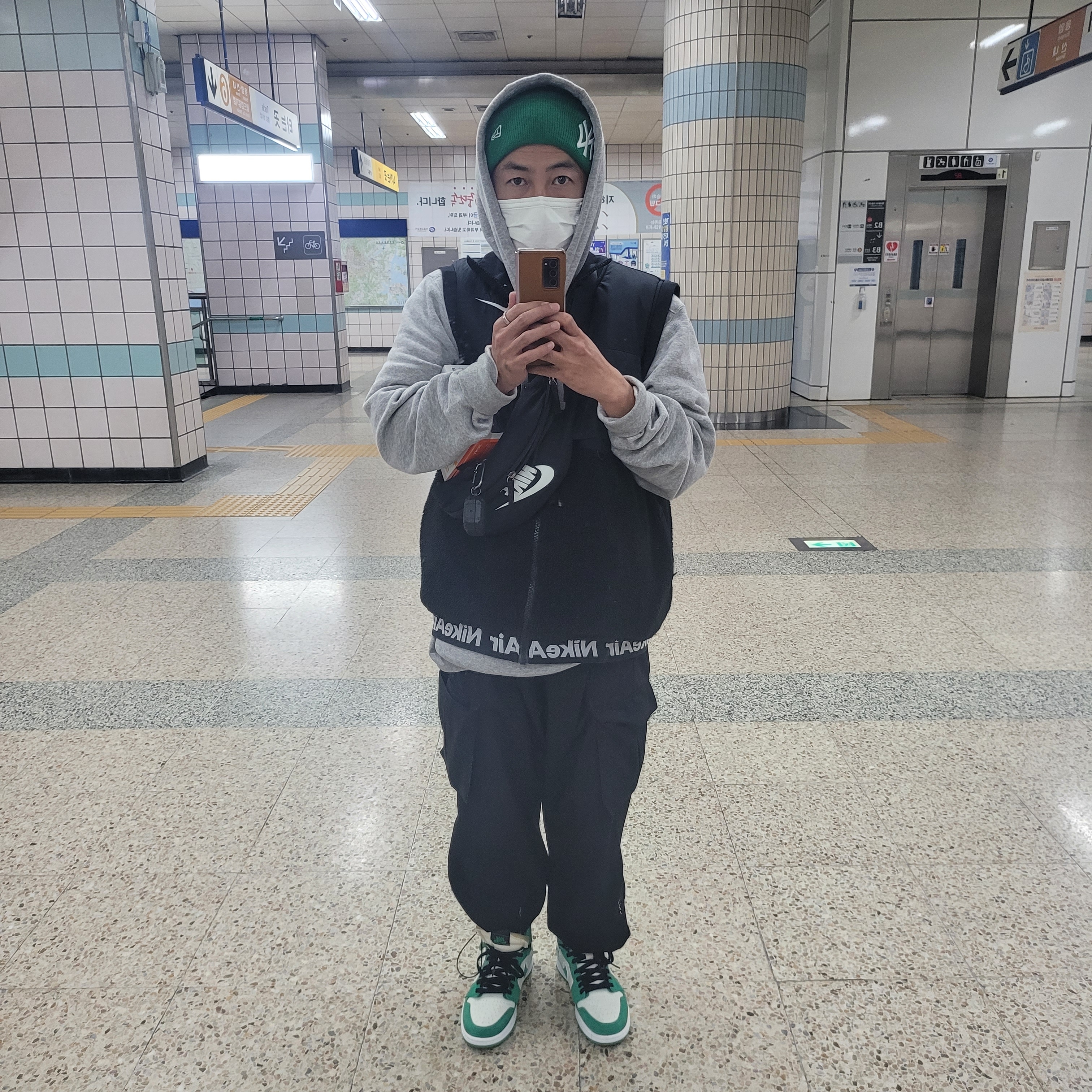 Jordan 1 Zoom Air CMFT Stadium Green 착용 스타일