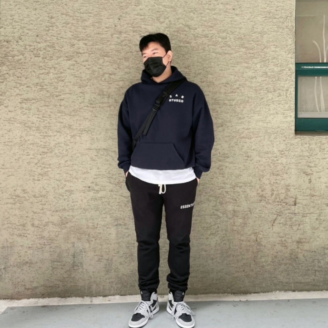 IAB Studio Hoodie Navy - 21SS, Jordan 1 Retro High OG Shadow 2.0 착용 스타일