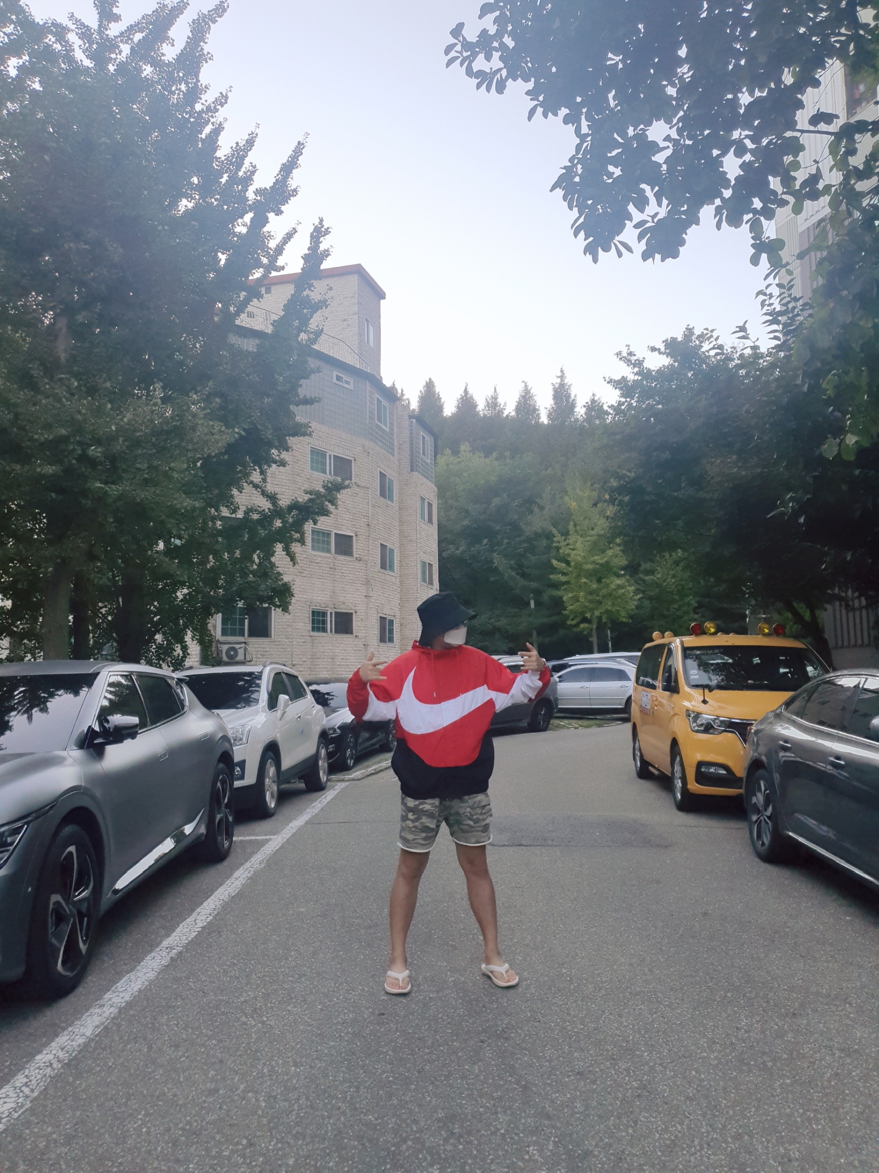 New Balance x Taw&Toe Flip Flop Ivory 착용 스타일 - 1