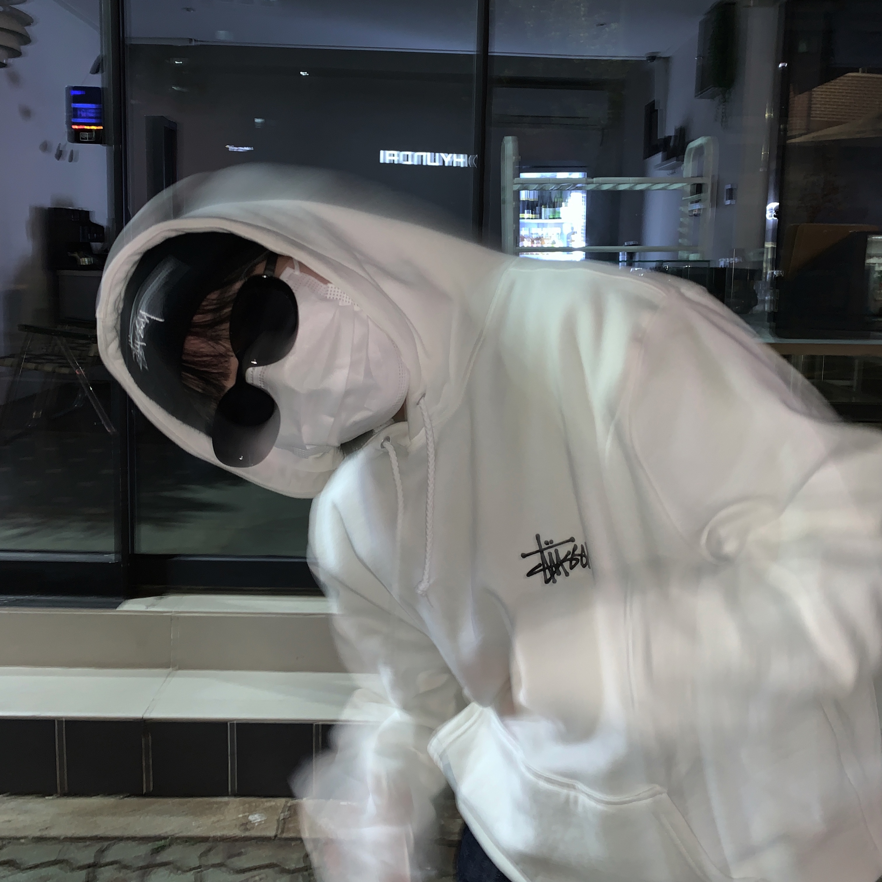 Stussy Basic Stussy Hoodie White 2021, Stussy Stock Cuff Beanie Black 착용 스타일