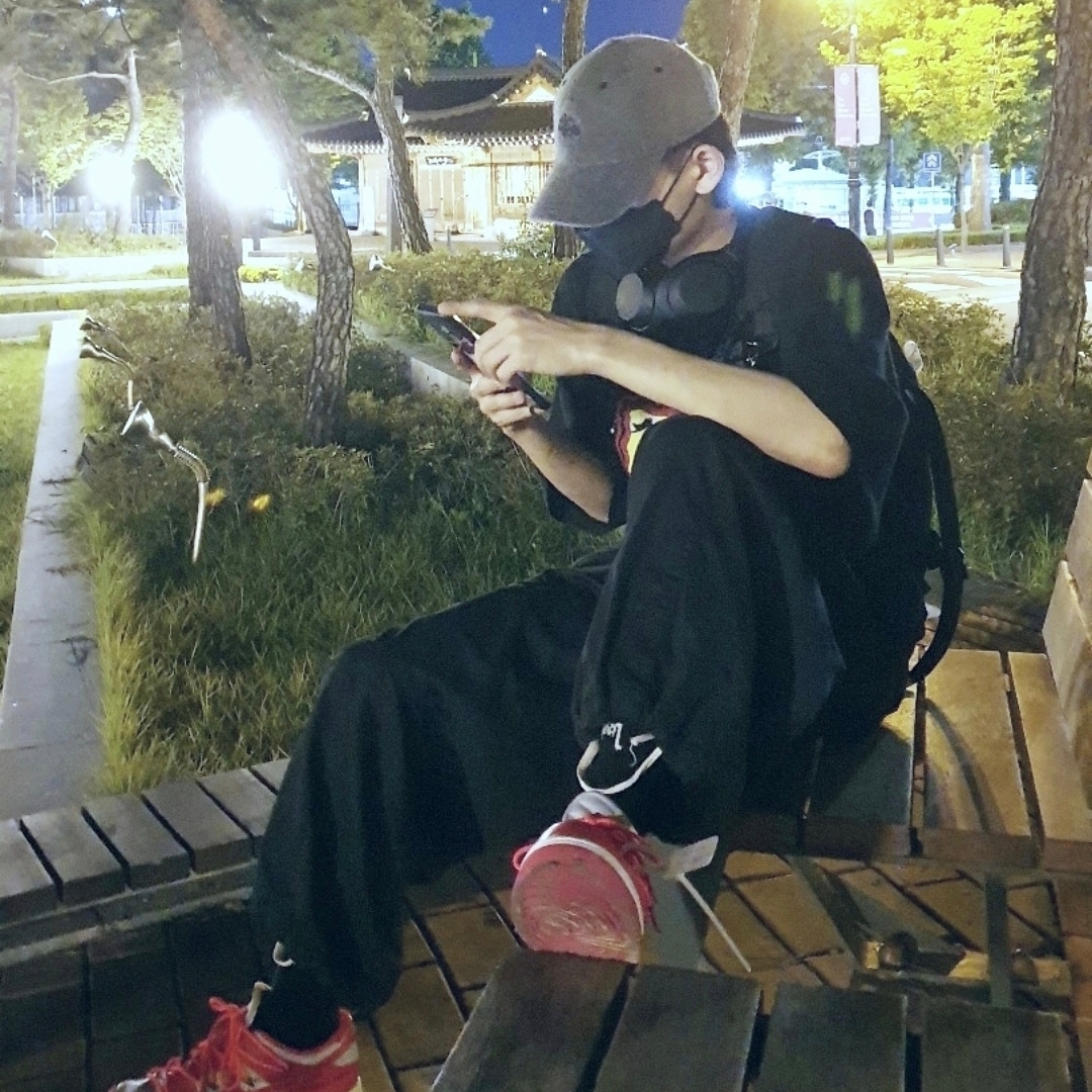 Nike x Off-White Dunk Low University Red 착용 스타일