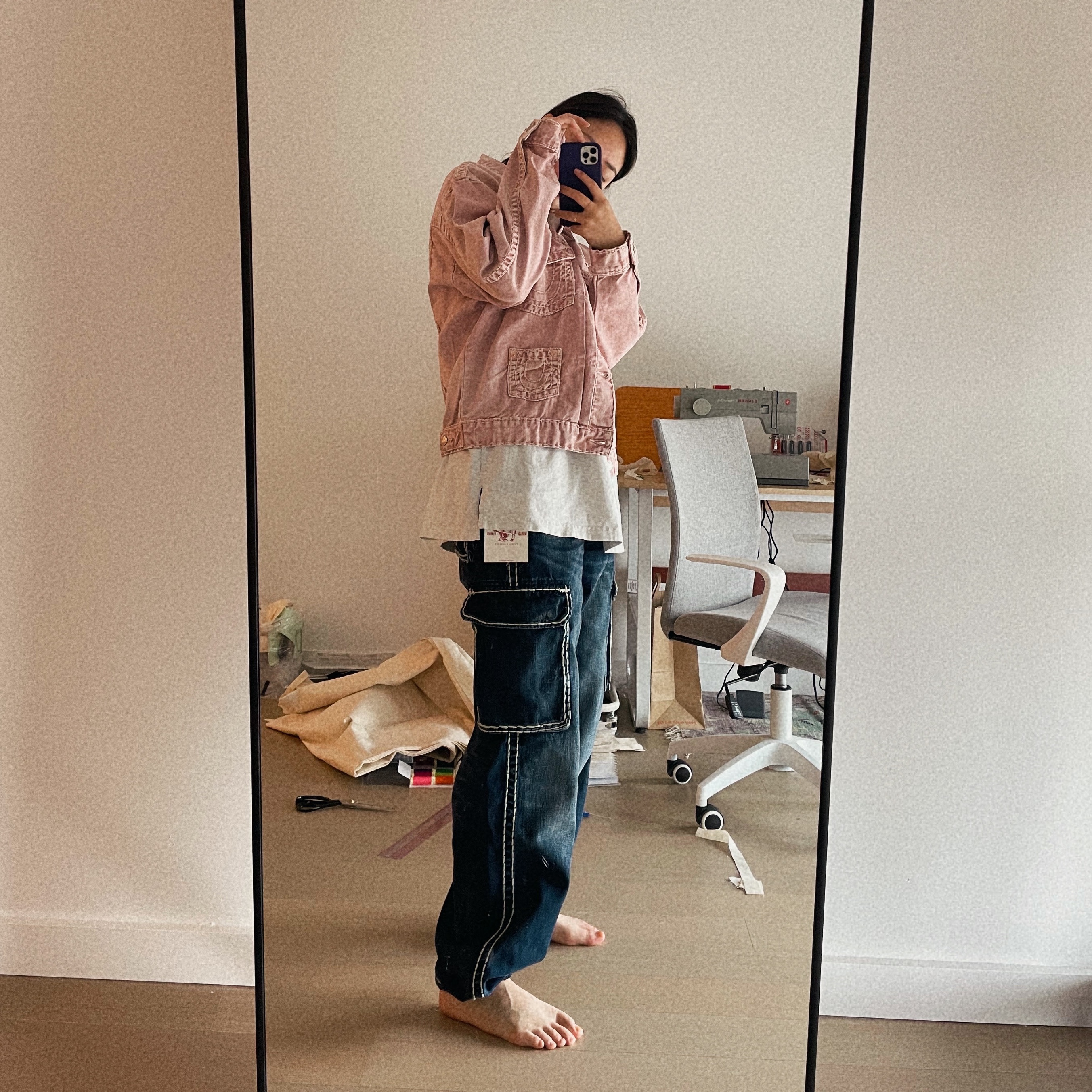 Supreme x True Religion Denim Trucker Jacket Pink - 21FW, Supreme x True Religion Denim Cargo Pants Washed Blue - 21FW 착용 스타일