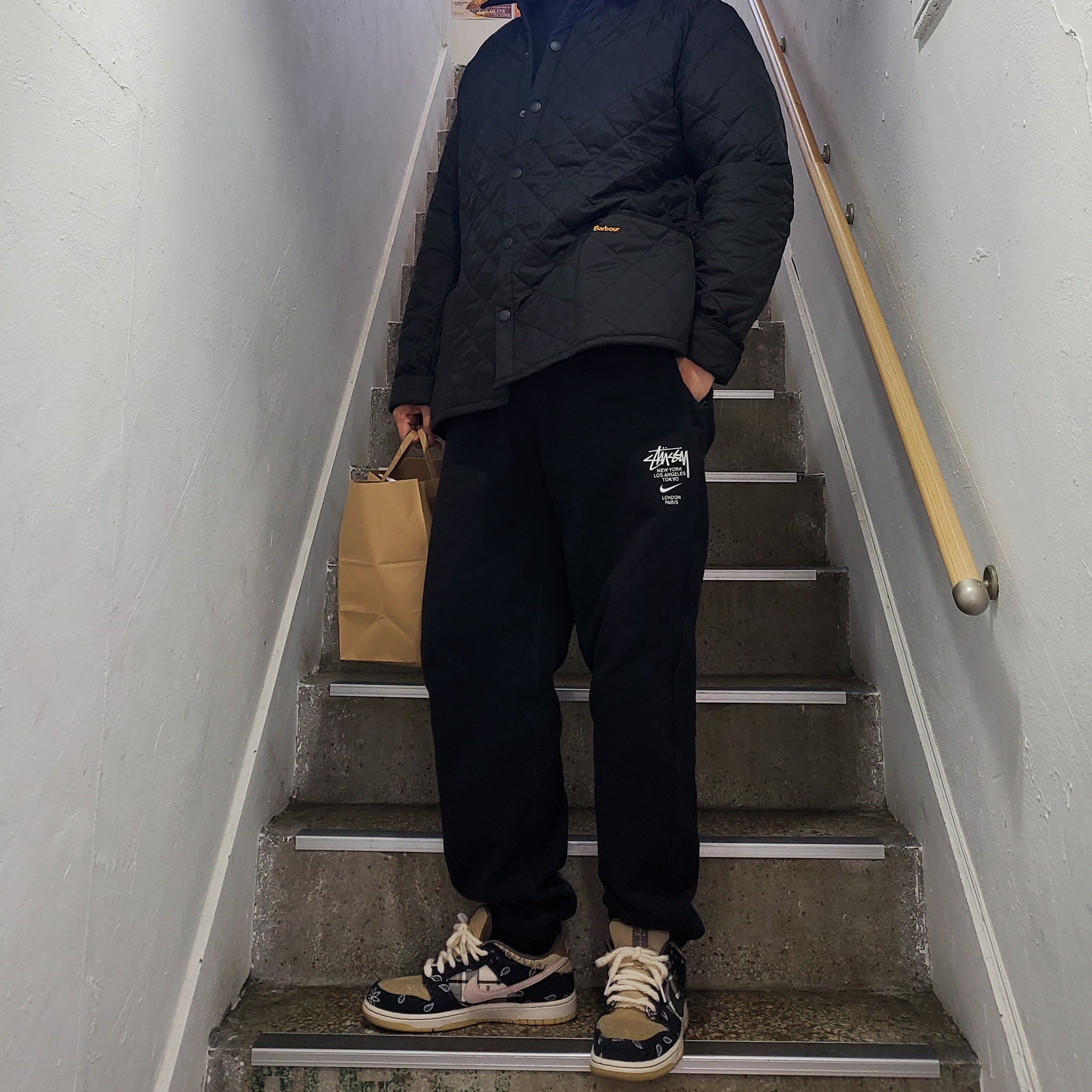 Barbour Heritage Liddesdale Quilted Jacket Black, Nike x Stussy NRG ZR Fleece Pants Black - US/EU 착용 스타일