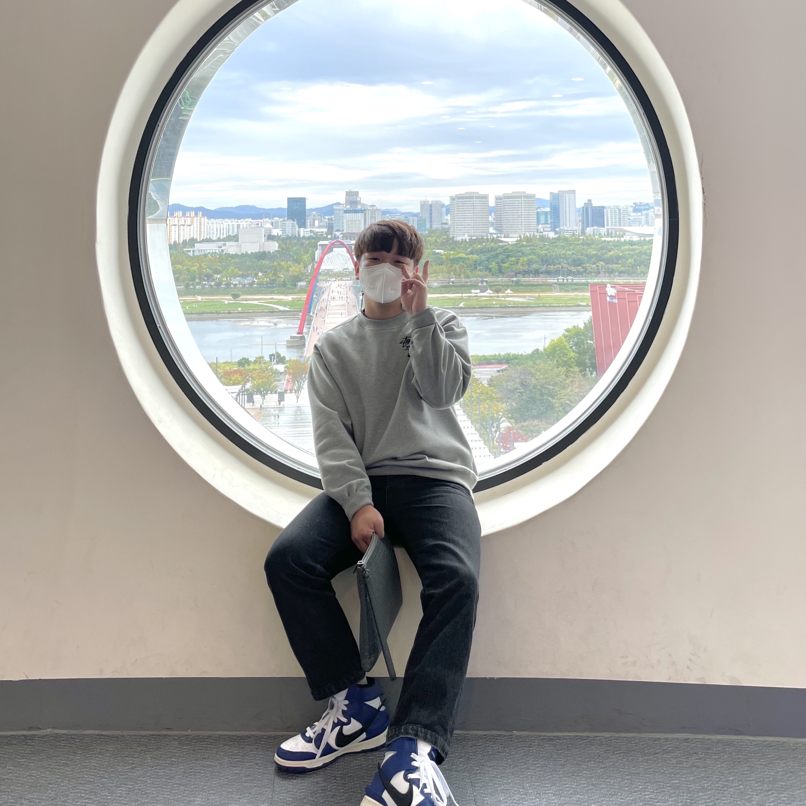 Nike x Ambush Dunk High Deep Royal Blue, Nike x Stussy NRG ZR Fleece Crewneck Heather Grey - US/EU 착용 스타일