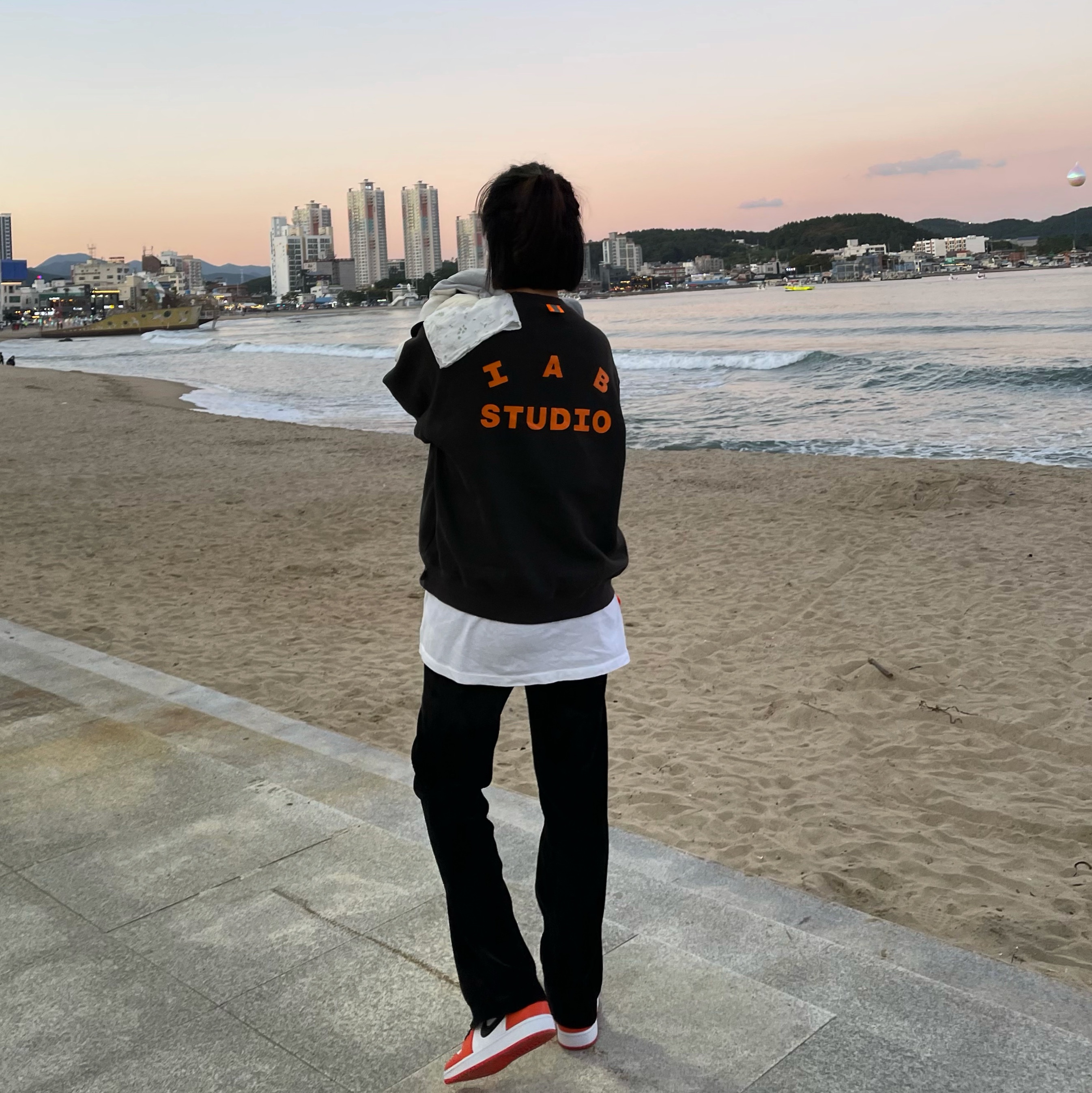 (W) Jordan 1 Low OG Starfish, Jordan 1 Low OG Starfish 착용 스타일