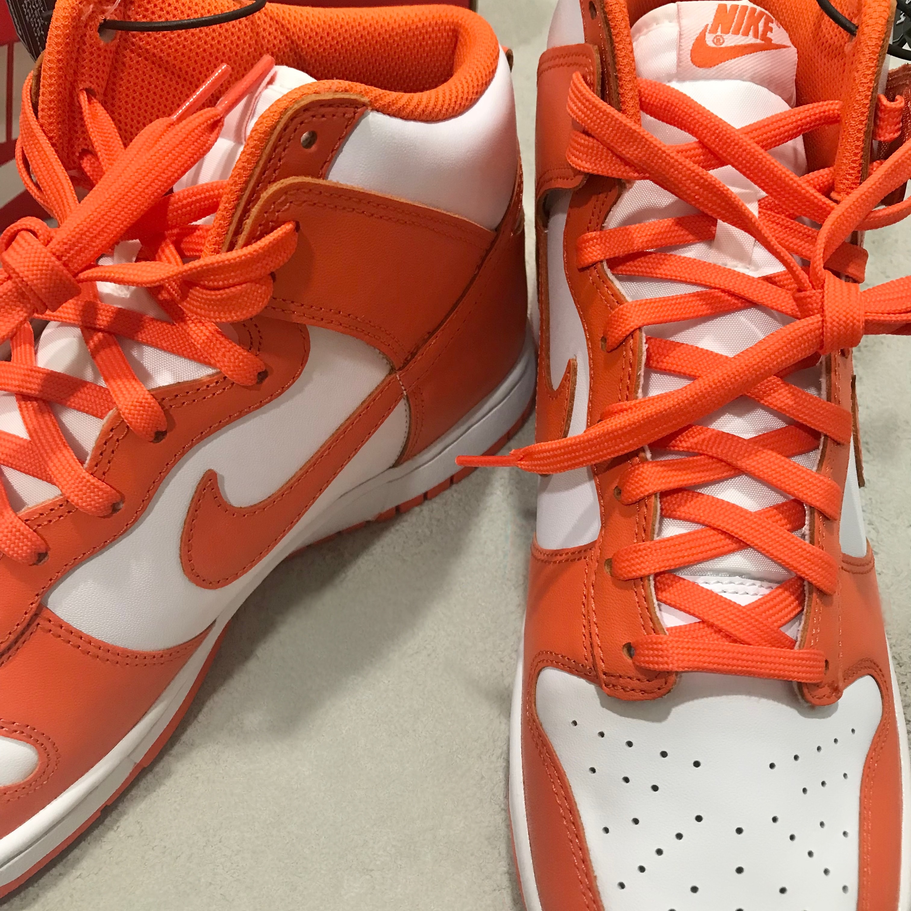 Nike Dunk High Retro Orange Blaze 착용 스타일 - 4