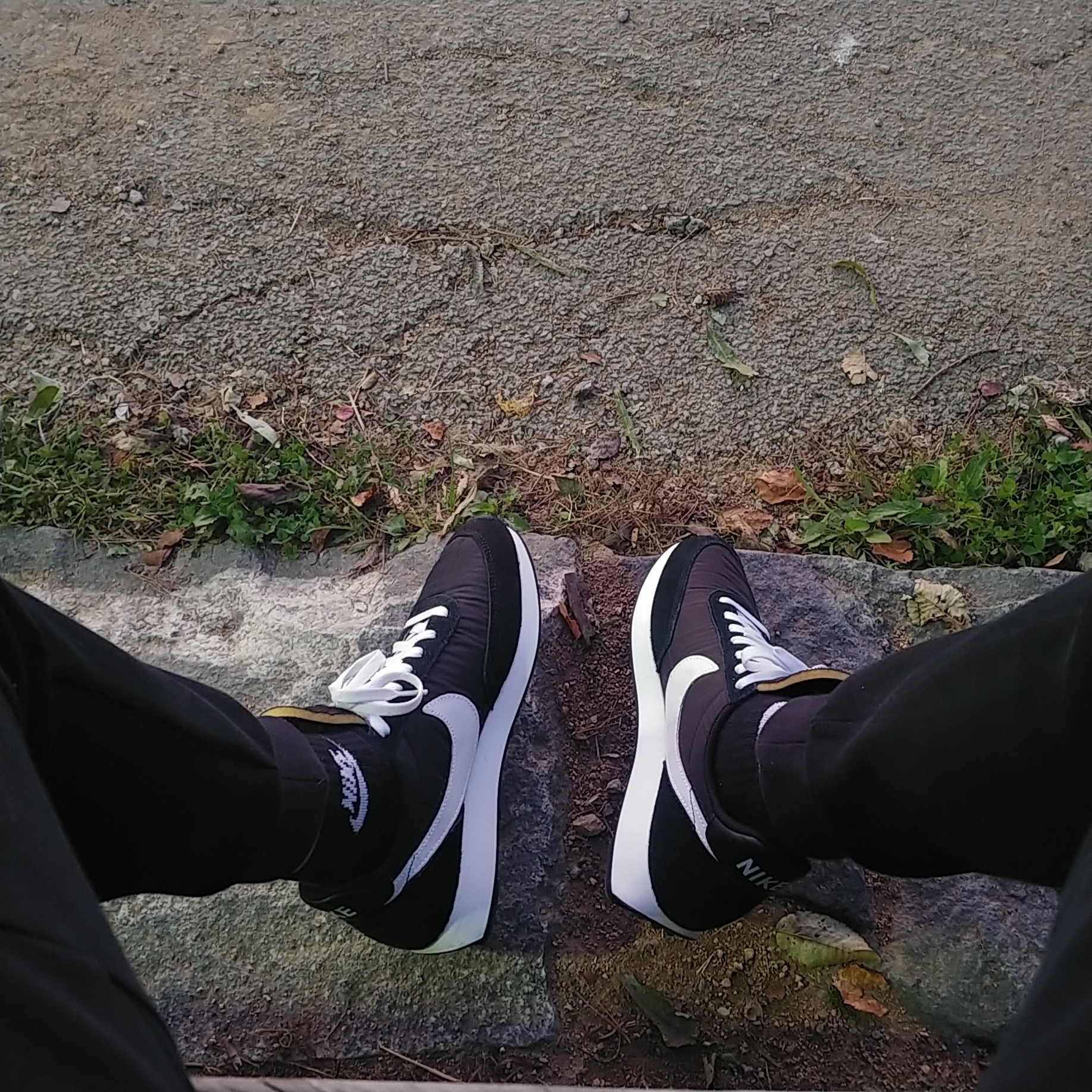 Nike Air Tailwind 79 Black White 착용 스타일 - 2