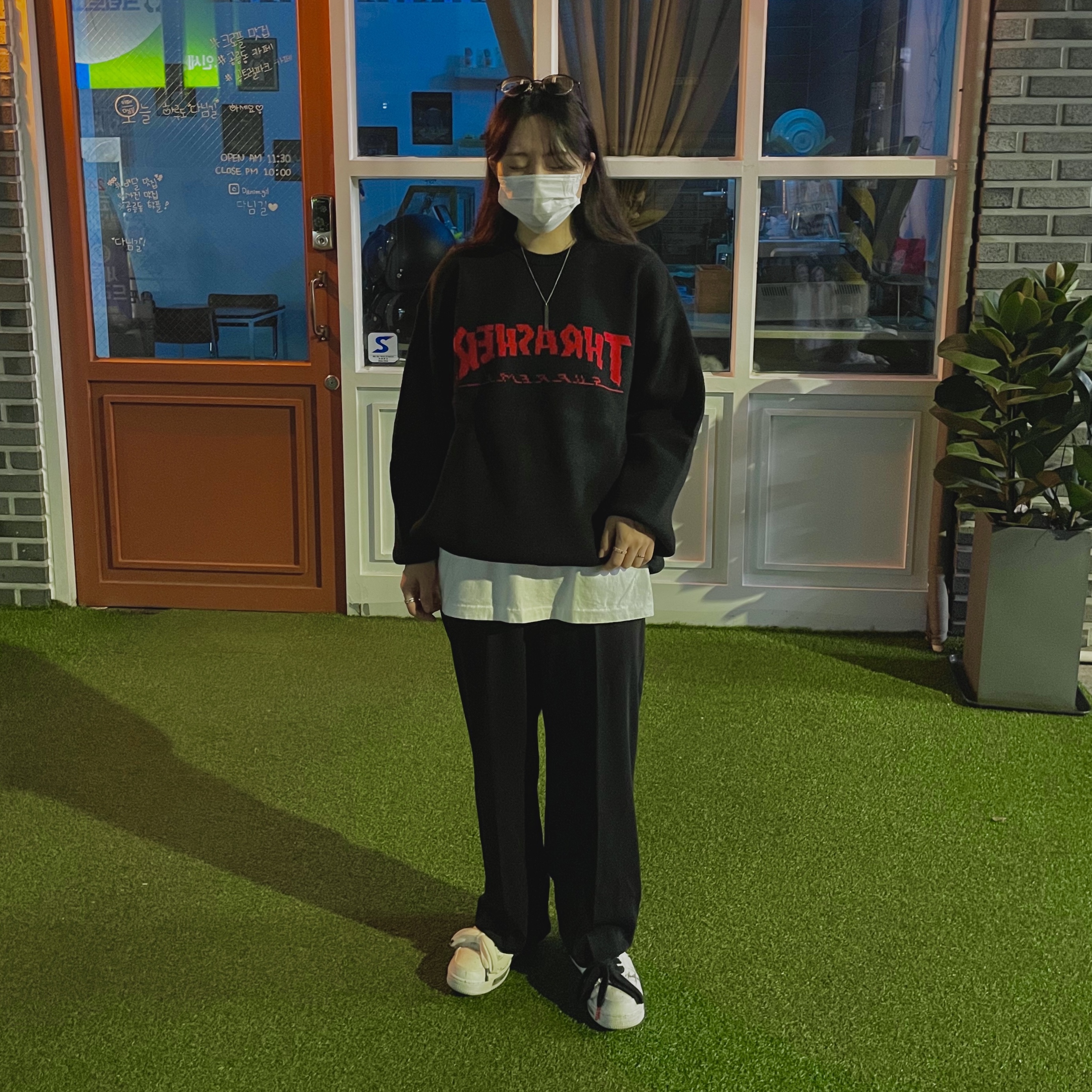 Supreme x Thrasher Sweater Black - 21FW, Nike x Peaceminusone Air Force 1 Low Para-Noise 2.0 착용 스타일 - 2