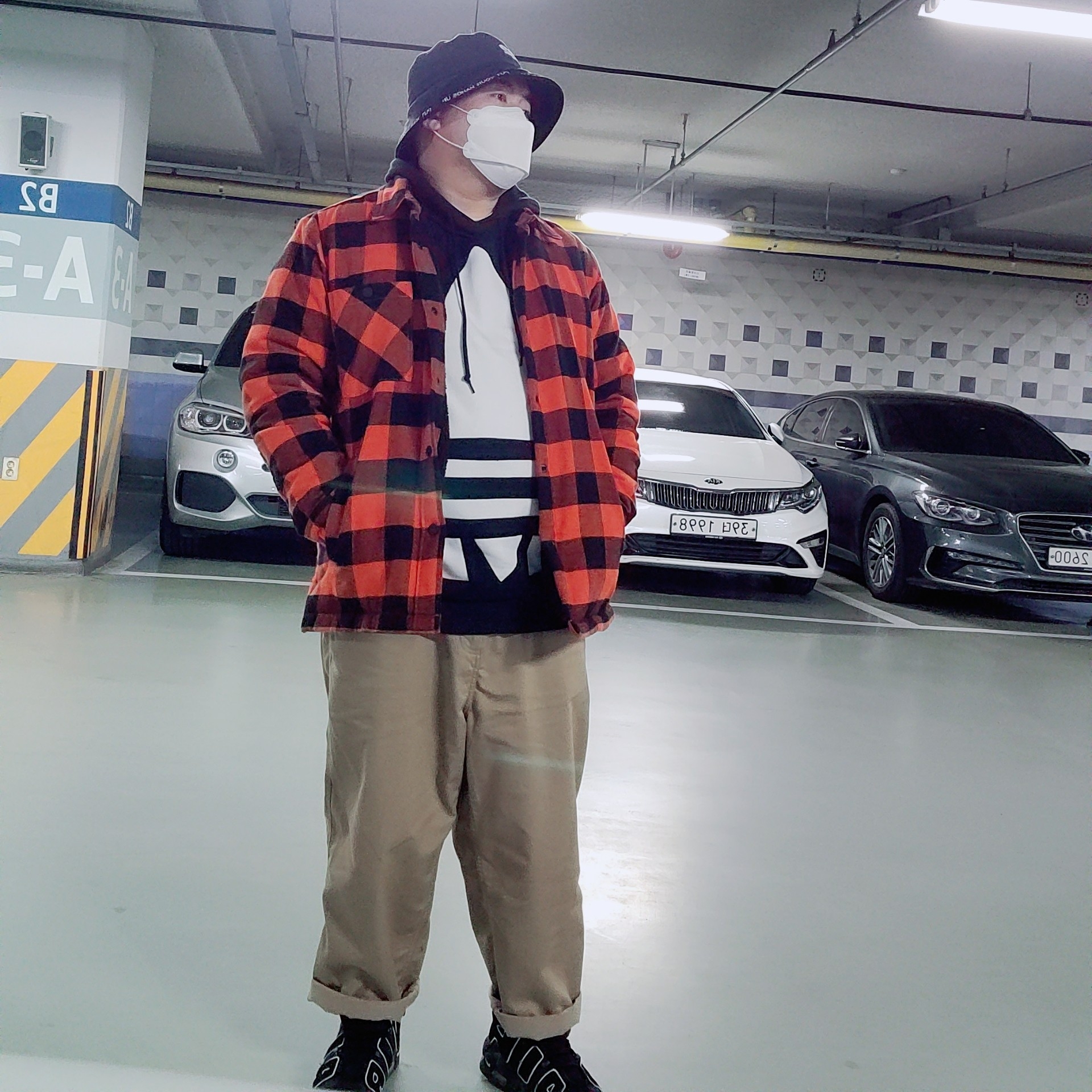 Nike Air More Uptempo Black White 2020 착용 스타일