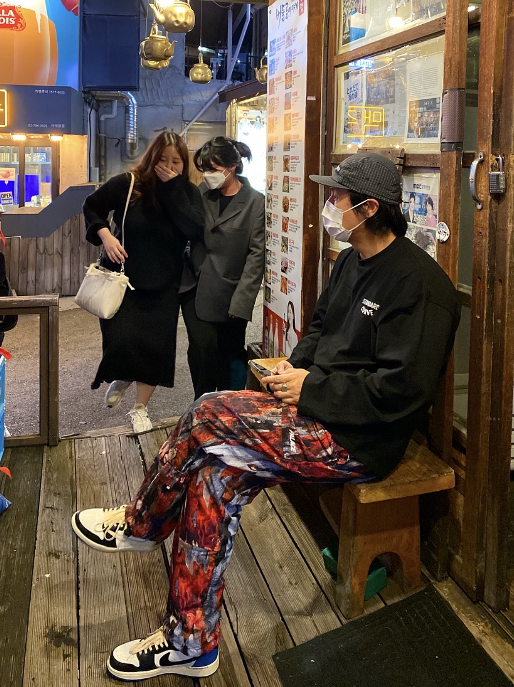 Palace Utility Pants Tree Bark - 21FW, Jordan 1 x Travis Scott x Fragment Retro Low OG SP Military Blue 착용 스타일