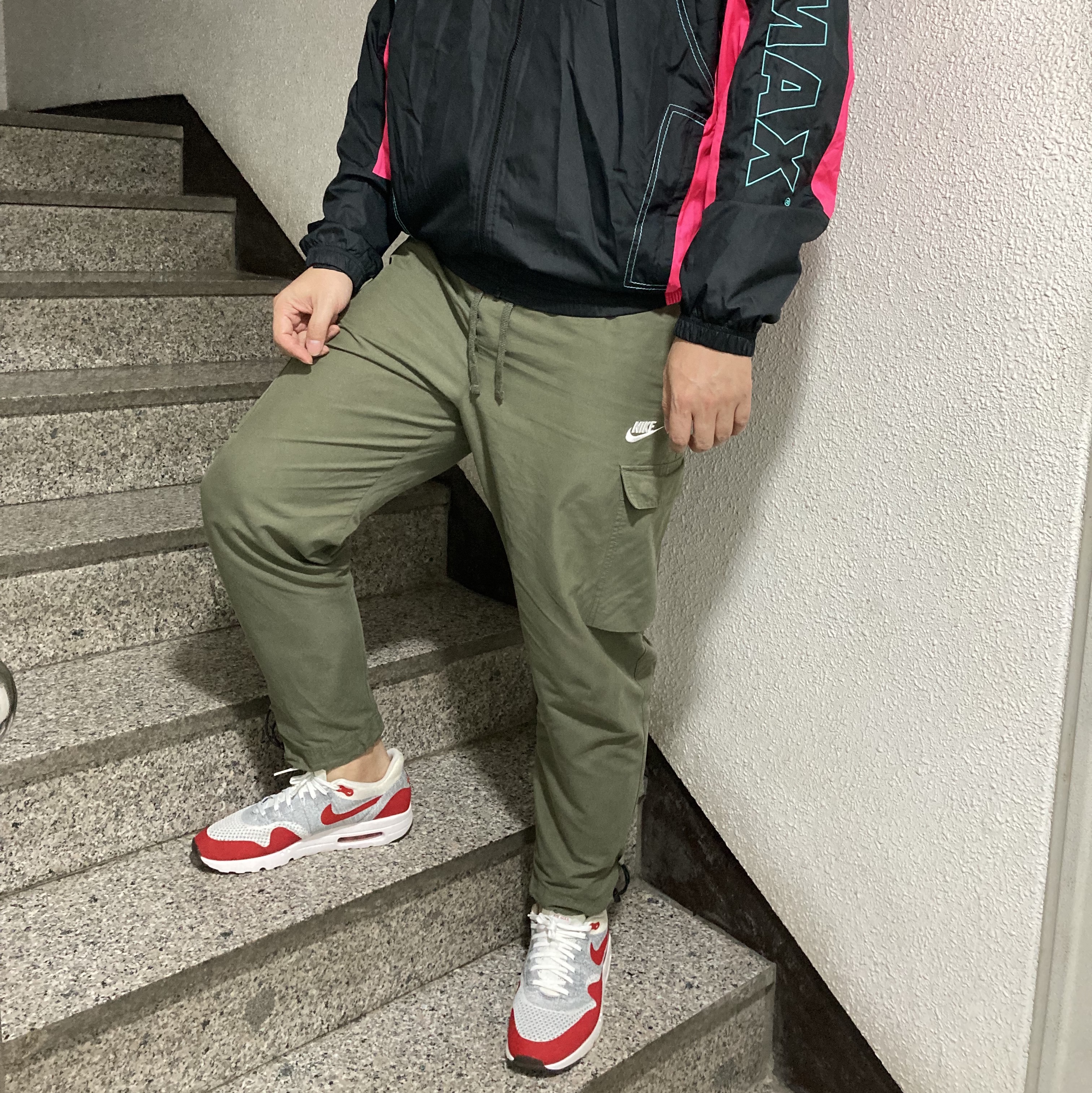 Nike Air Max 1 Ultra Flyknit White University Red, Nike x Atmos NRG Vintage PTHWK Track Jacket Black 착용 스타일