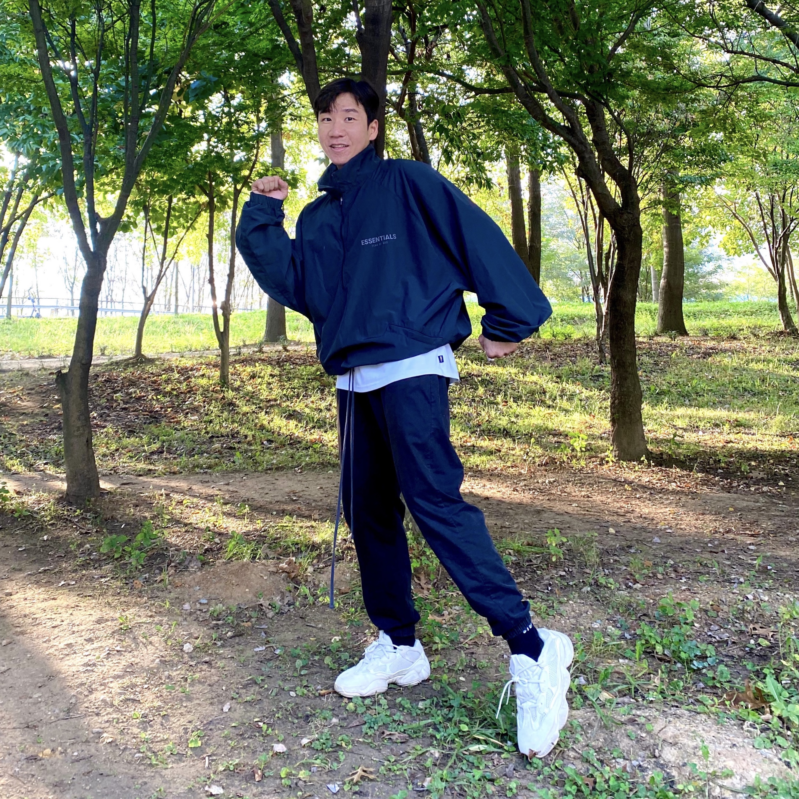 Adidas Yeezy 500 Blush 2018, Essentials Track Jacket Black - 20FW 착용 스타일