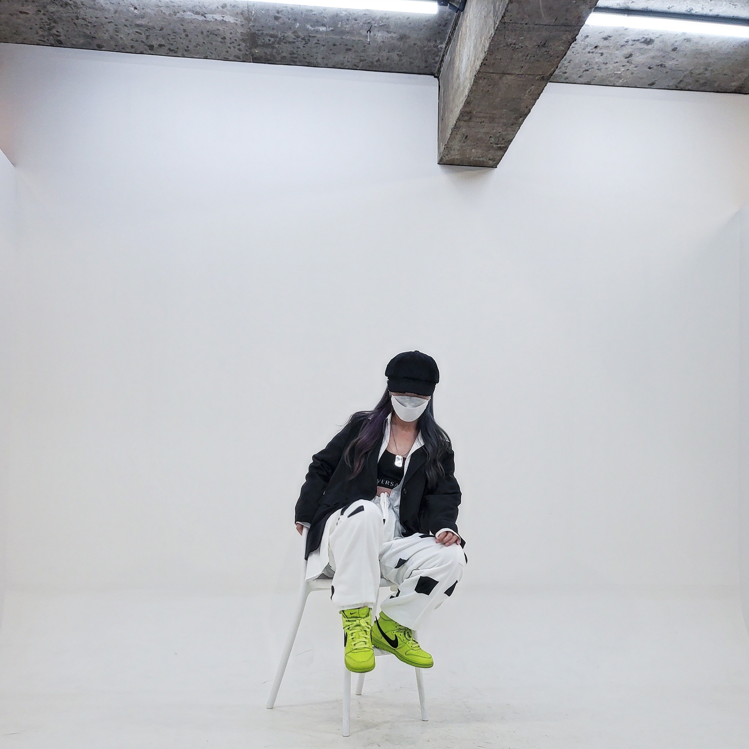 Nike x Ambush Dunk High Flash Lime 착용 스타일