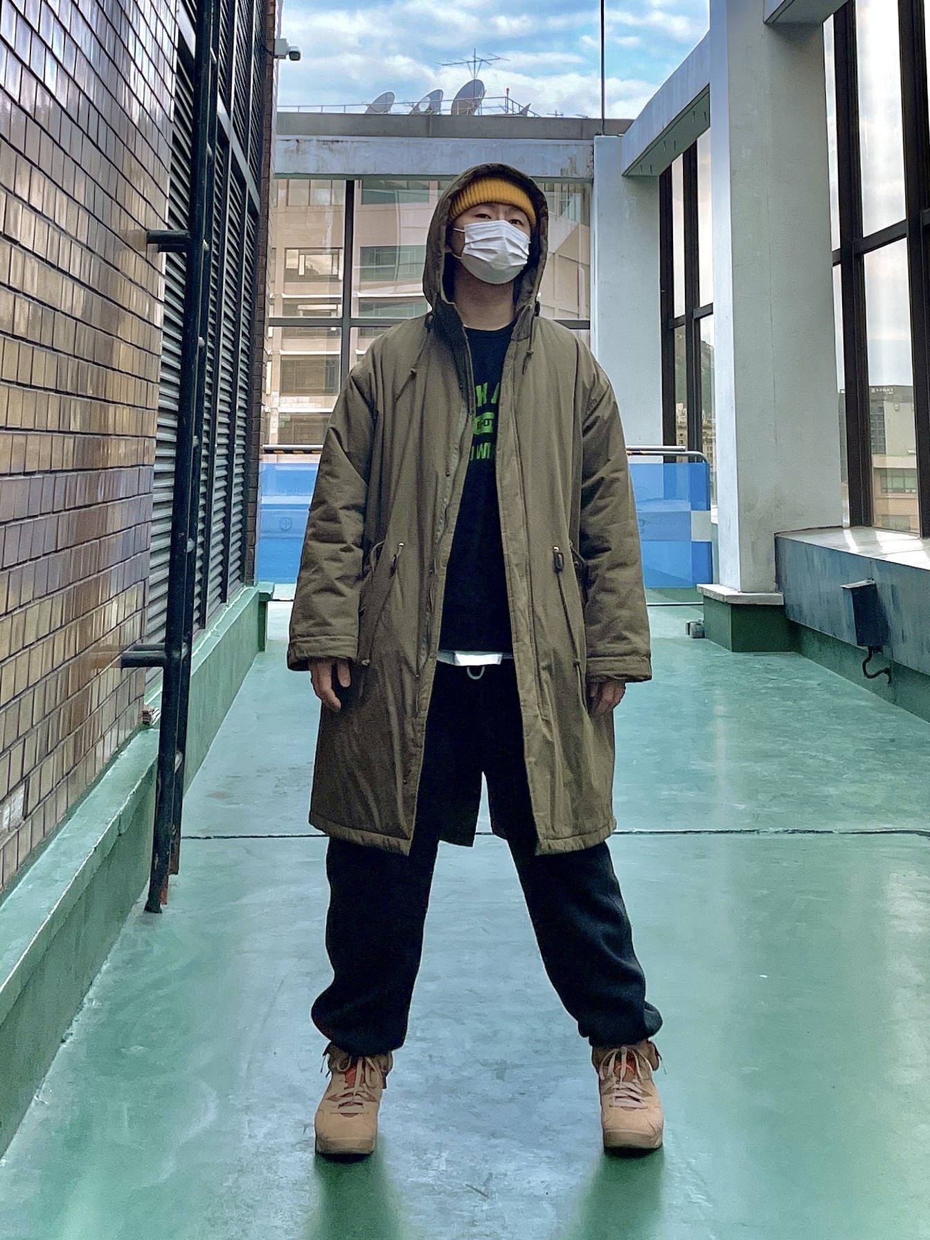 Jordan 6 x Travis Scott Retro SP British Khaki 착용 스타일