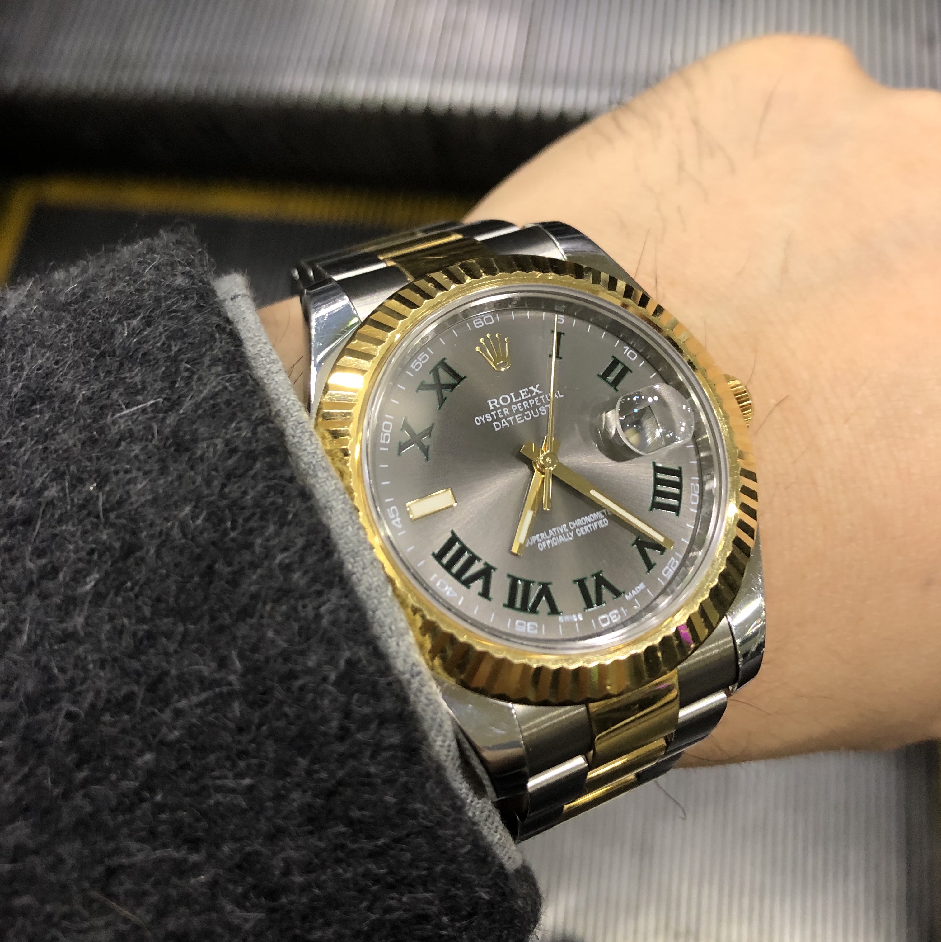 Rolex Submariner Date 41mm 126610LN Black Oyster 착용 스타일 - 3