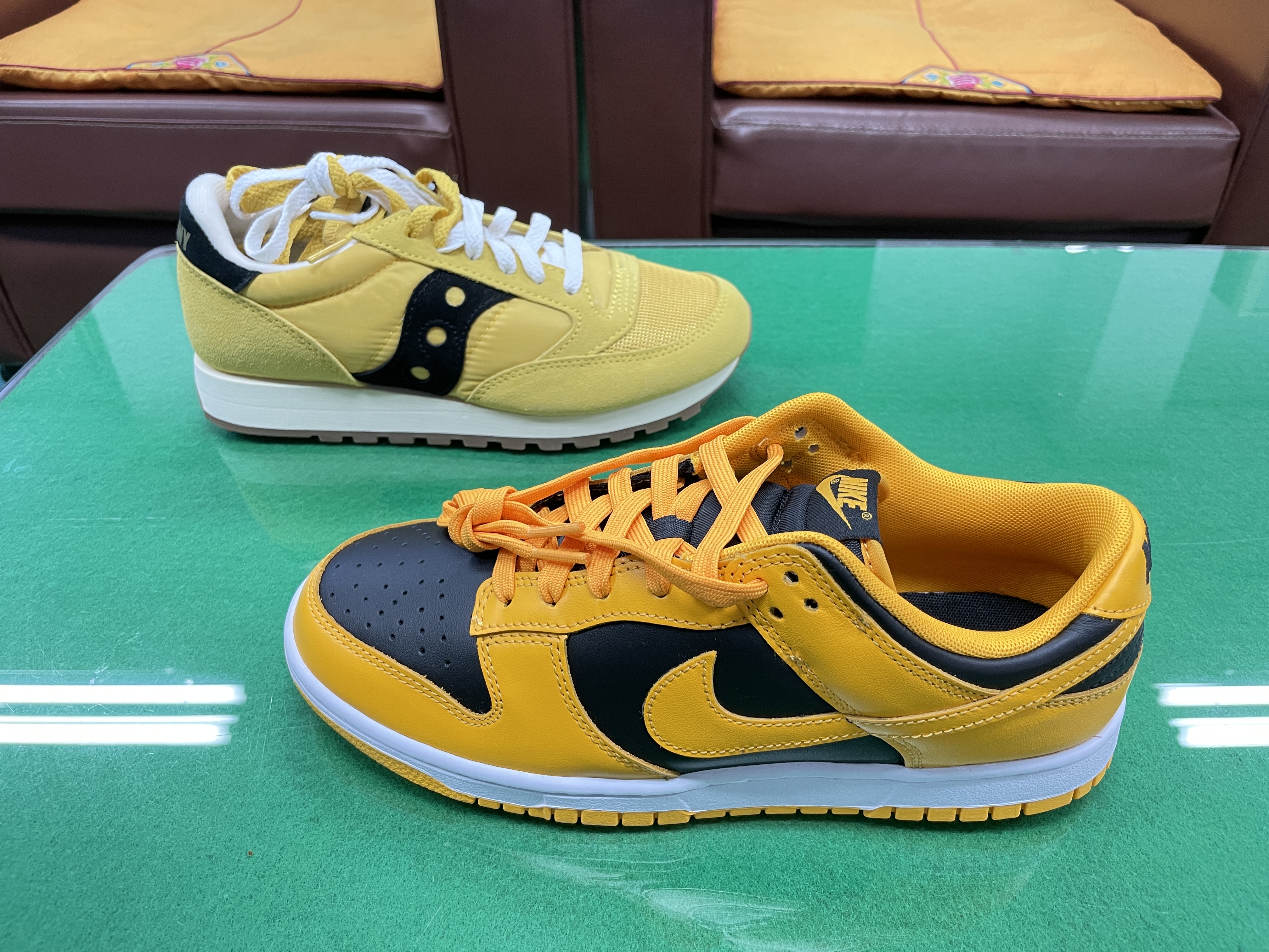 Nike Dunk Low Retro Championship Goldenrod 착용 스타일